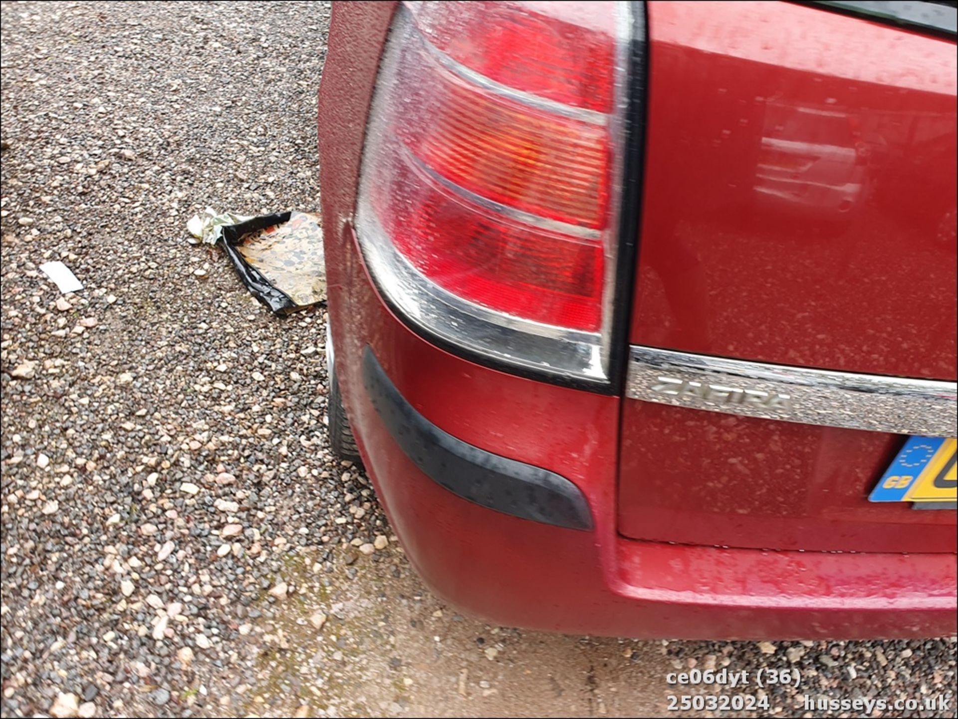 06/06 VAUXHALL ZAFIRA LIFE - 1598cc 5dr MPV (Red) - Image 36 of 42