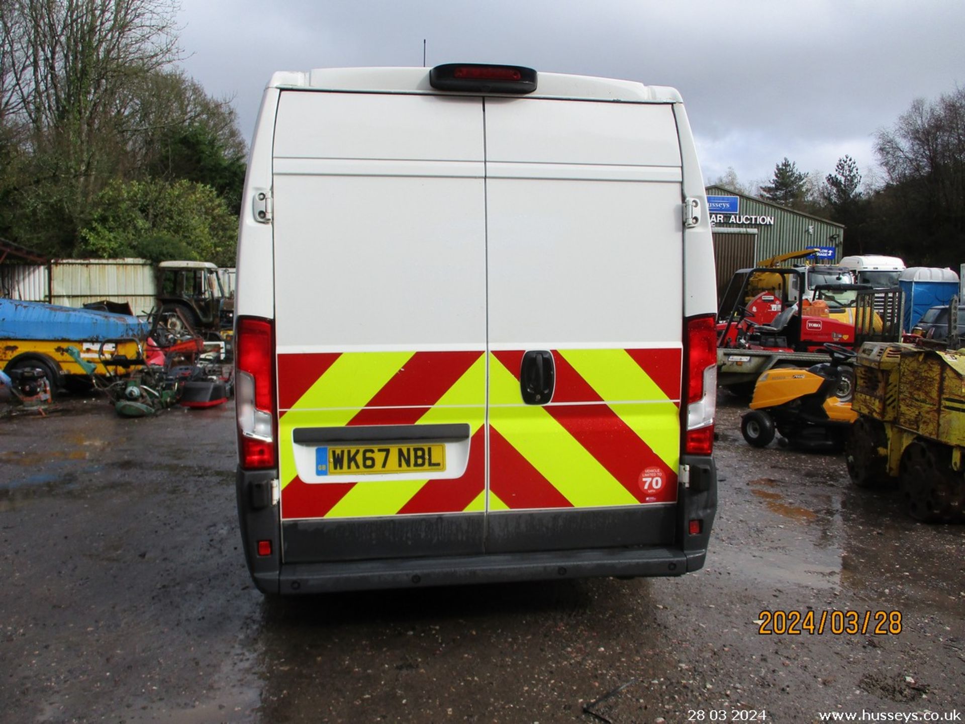 17/67 PEUGEOT BOXER 335 PRO L2H2 BLUE H - 1997cc 5dr Van (White, 91k) - Image 9 of 28