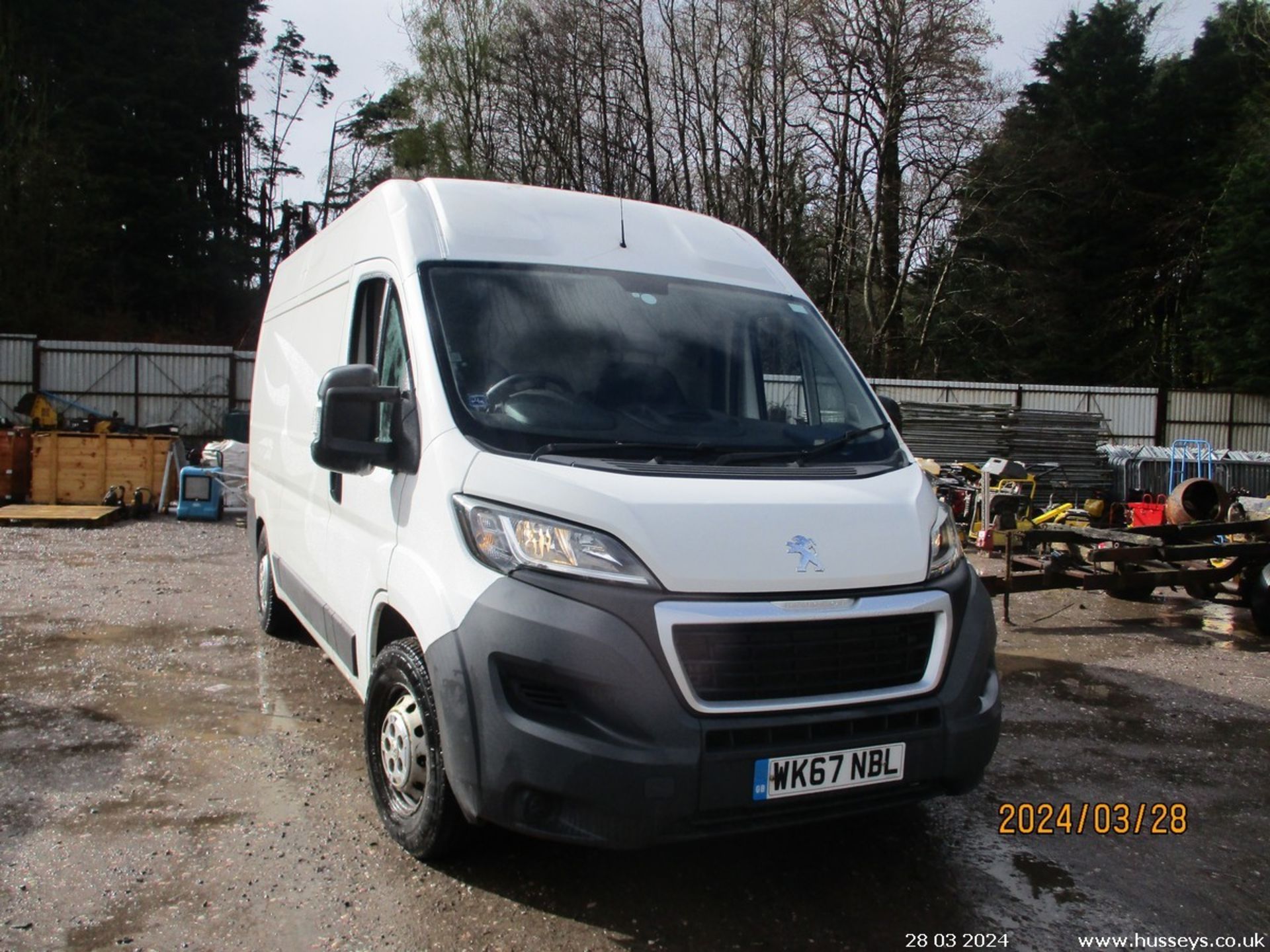 17/67 PEUGEOT BOXER 335 PRO L2H2 BLUE H - 1997cc 5dr Van (White, 91k) - Image 3 of 28