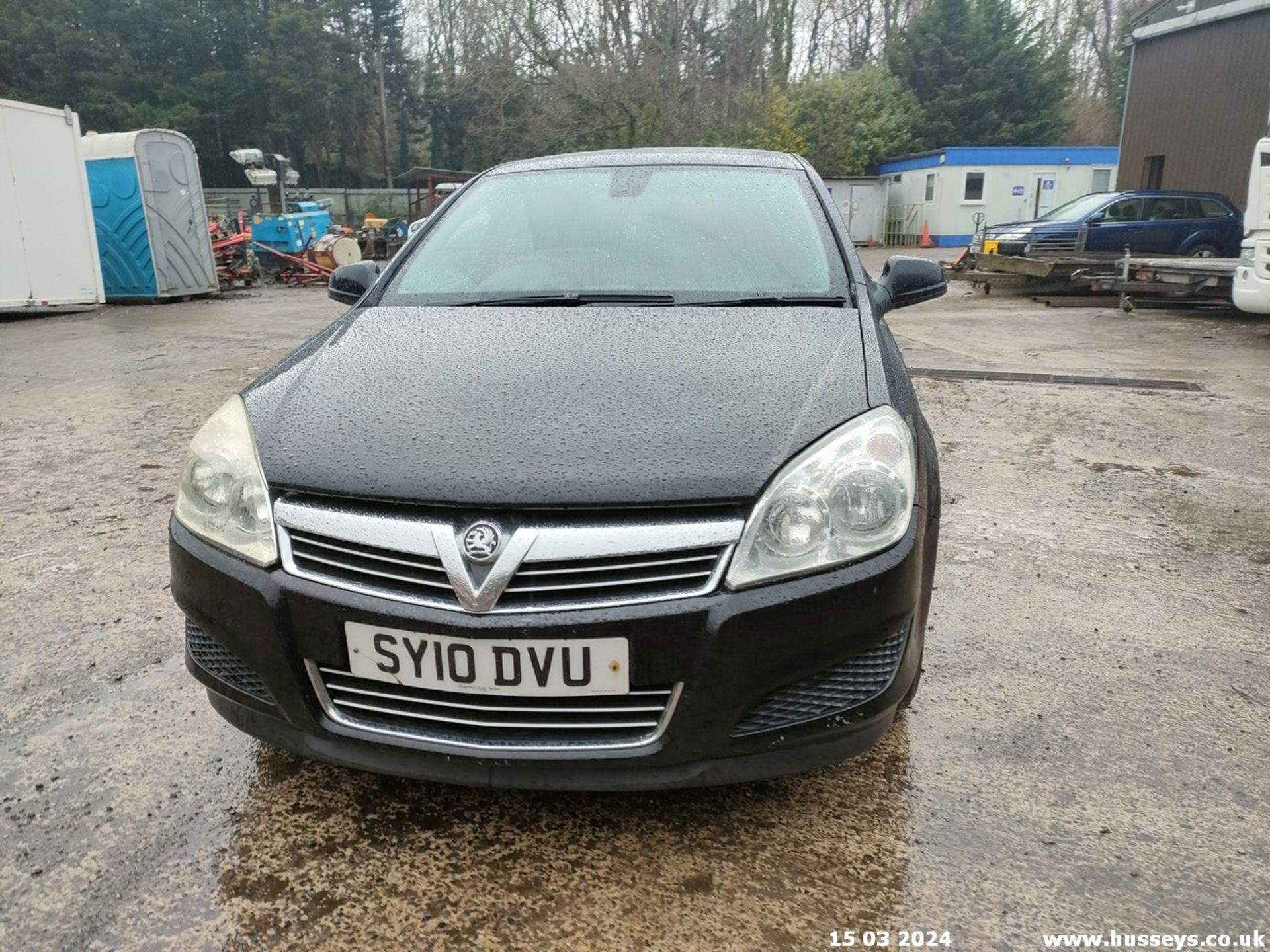 10/10 VAUXHALL ASTRA ACTIVE - 1364cc 5dr Hatchback (Black, 115k) - Image 10 of 67