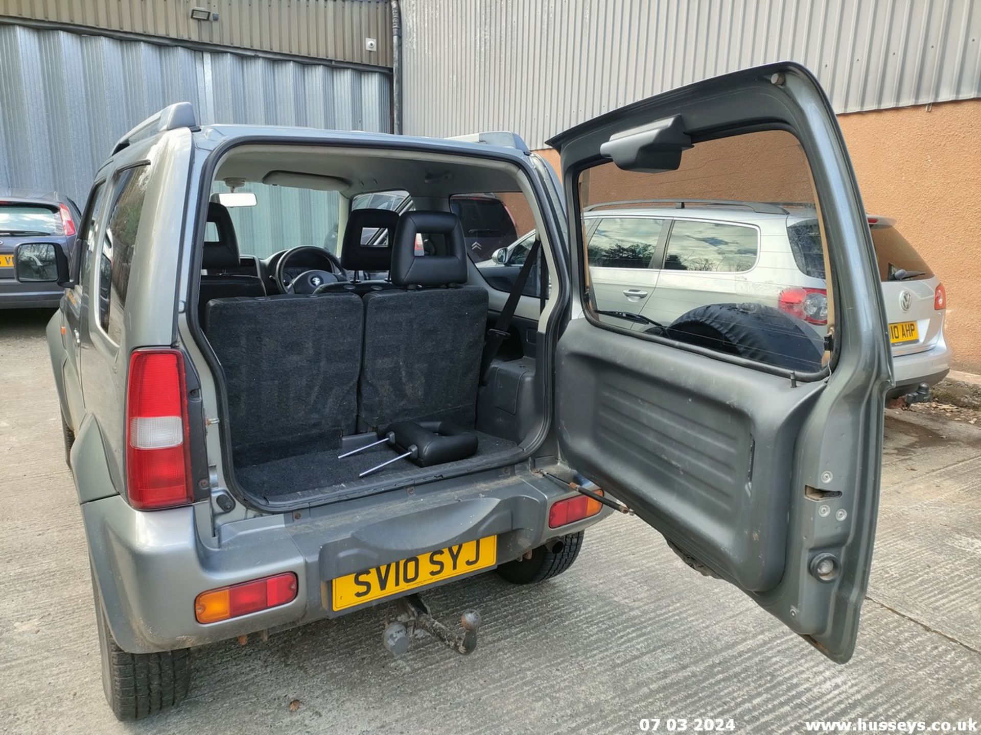 10/10 SUZUKI JIMNY SZ4 - 1328cc 3dr Estate (Grey, 117k) - Image 57 of 78