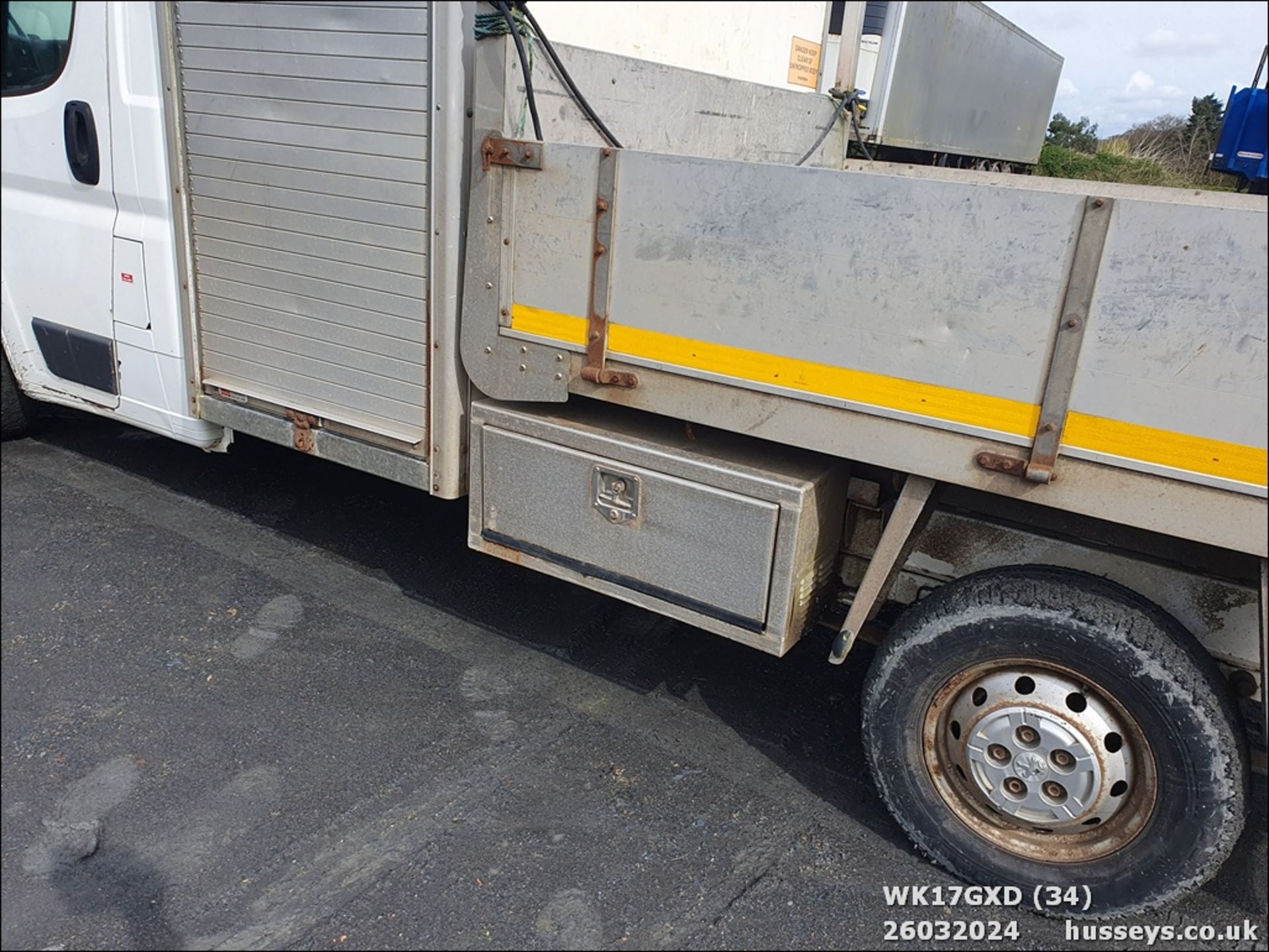 17/17 PEUGEOT BOXER 335 L2S BLUE HDI - 1997cc 2dr Tipper (White) - Image 35 of 46