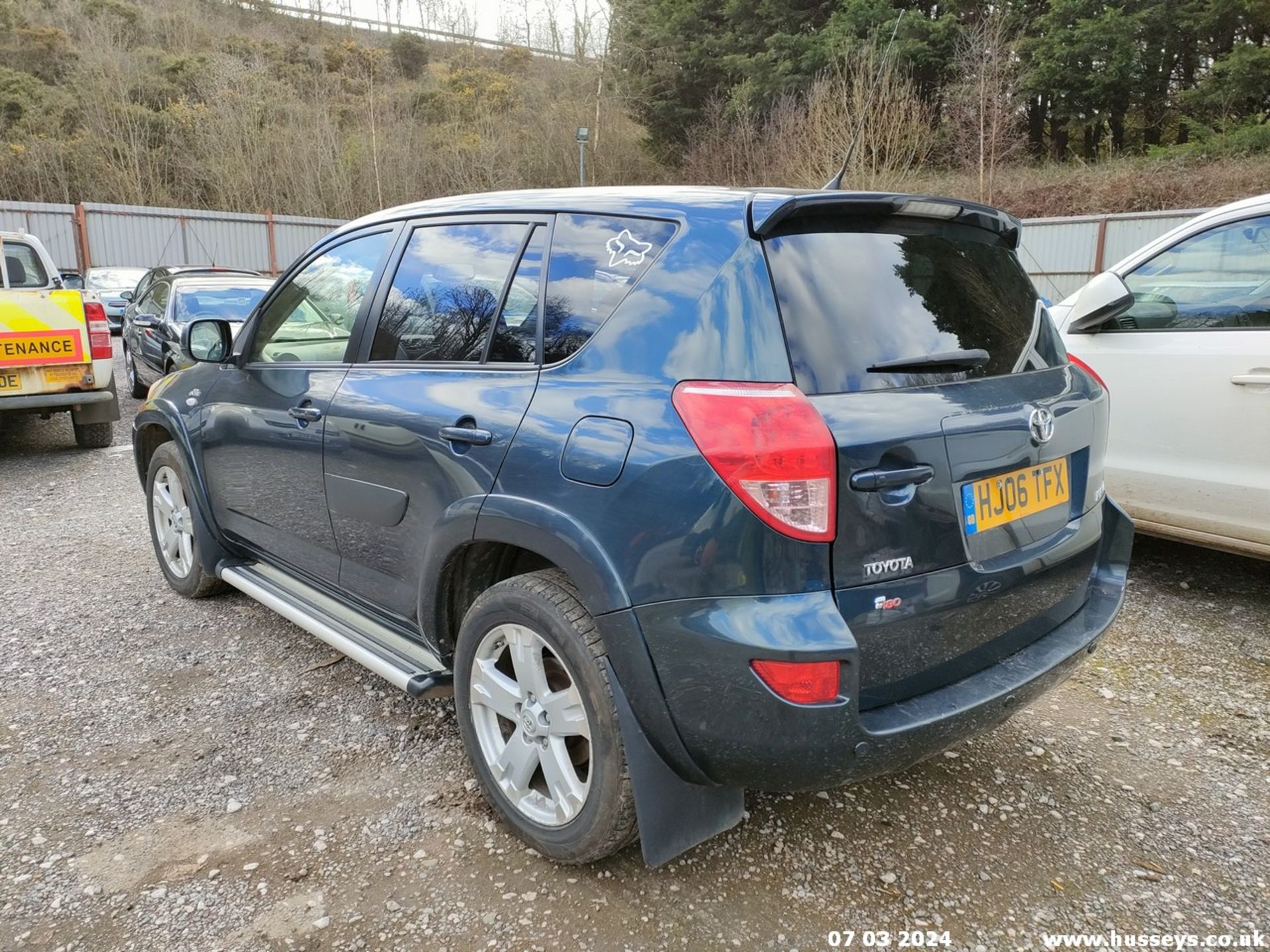 06/06 TOYOTA RAV4 T180 D-4D - 2231cc 5dr Estate (Green, 176k) - Image 23 of 74