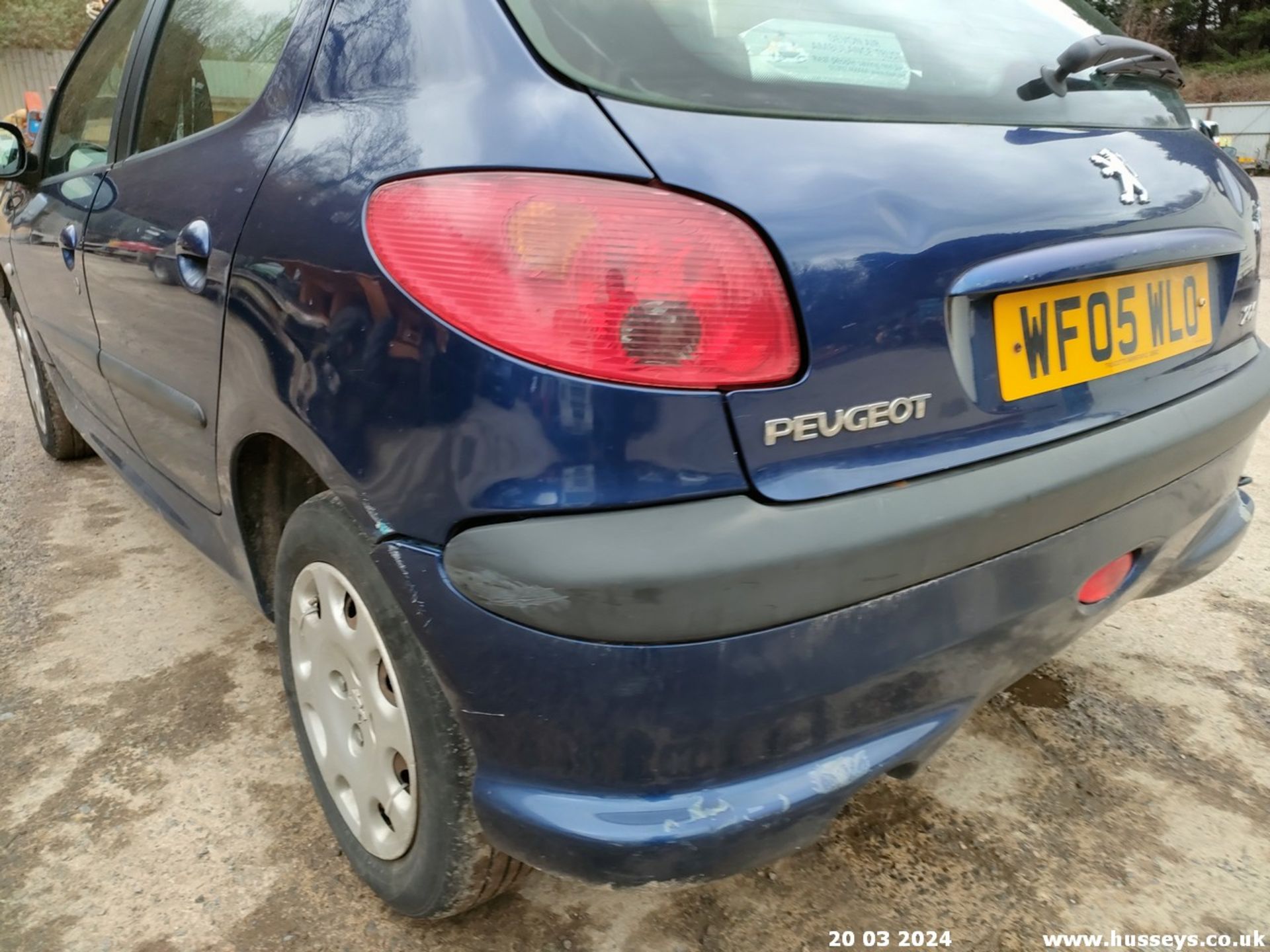 05/05 PEUGEOT 206 S - 1360cc 5dr Hatchback (Blue) - Bild 30 aus 63