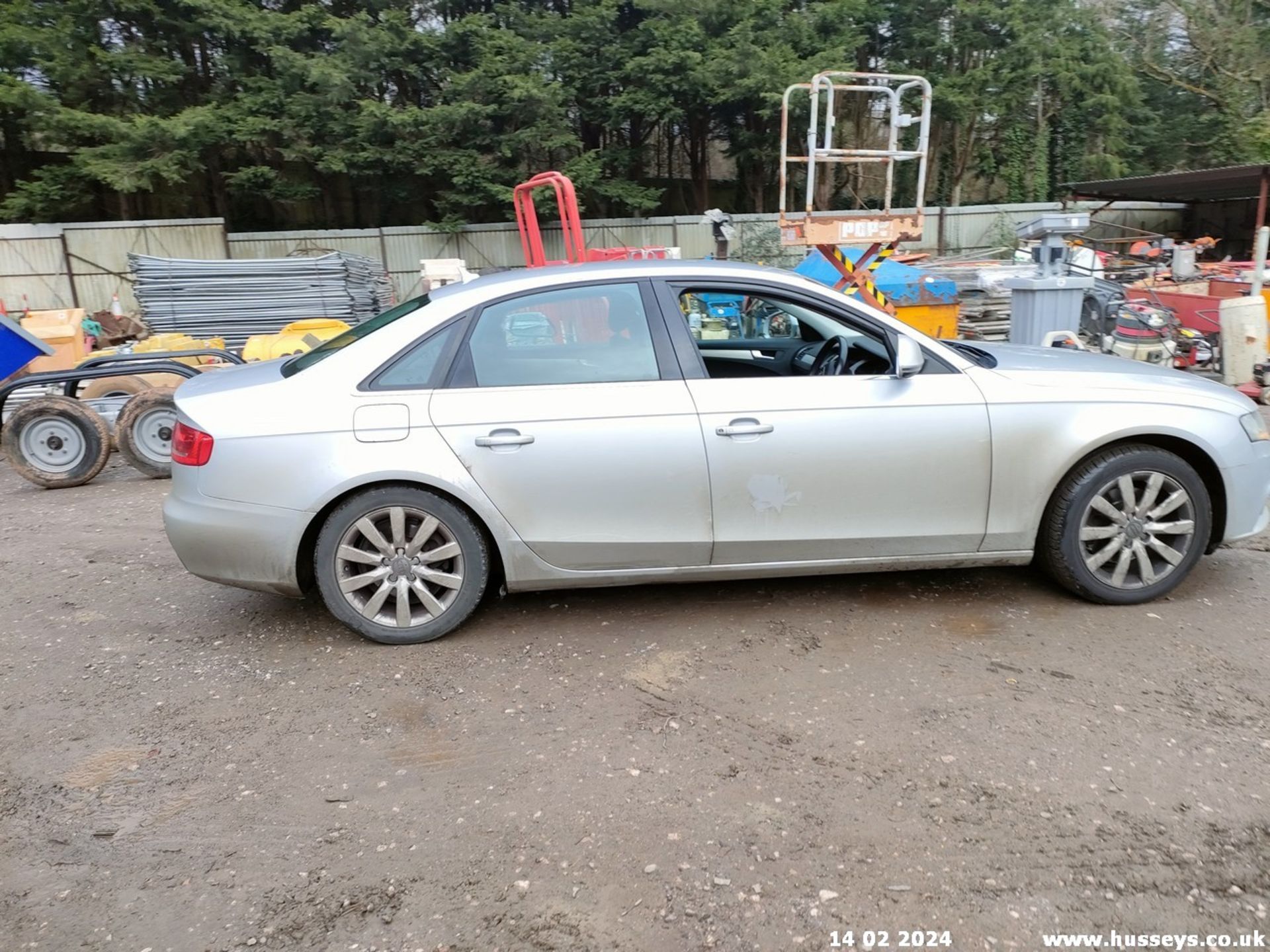 09/59 AUDI A4 SE TDI CVT - 1968cc 4dr Saloon (Silver, 125k) - Image 35 of 50