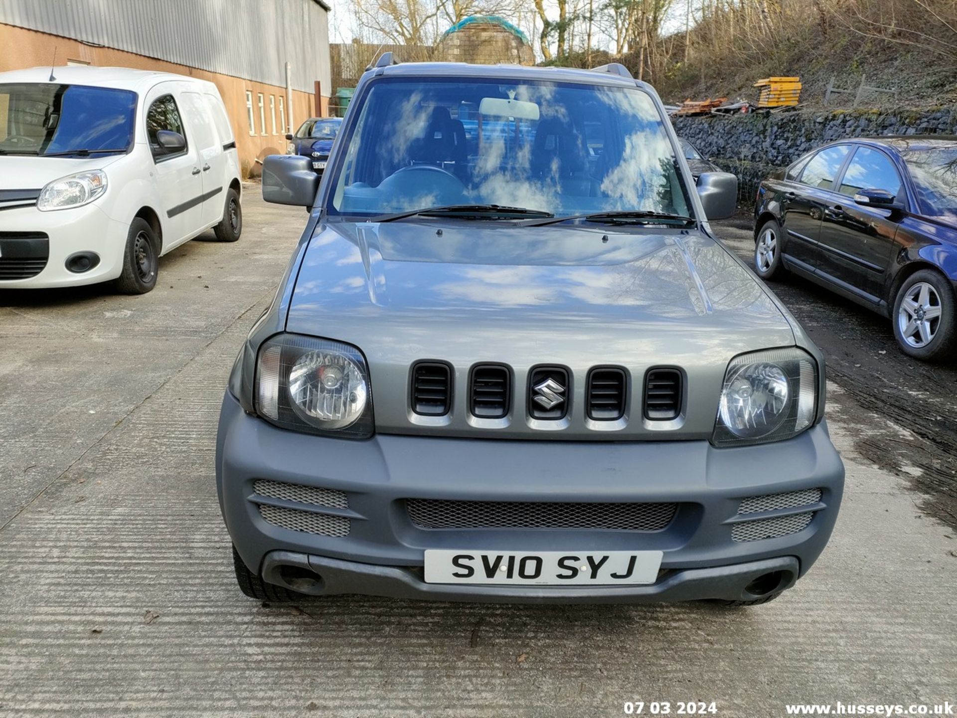 10/10 SUZUKI JIMNY SZ4 - 1328cc 3dr Estate (Grey, 117k) - Image 7 of 78