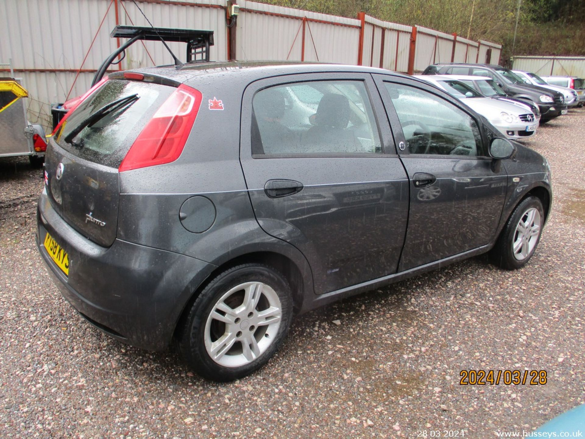 08/58 FIAT GRAND PUNTO ACTIVE 360 - 1242cc 5dr Hatchback (Grey, 97k) - Image 5 of 17