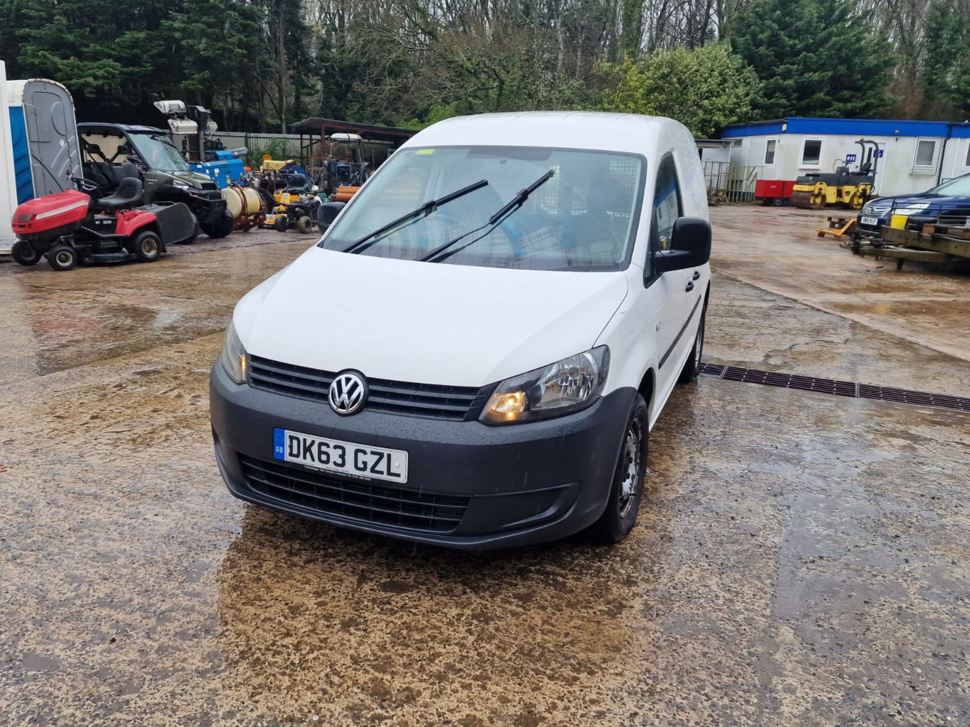 13/63 VOLKSWAGEN CADDY C20 STARTLINE TDI - 1598cc 5dr Van (White, 47k) - Image 15 of 16