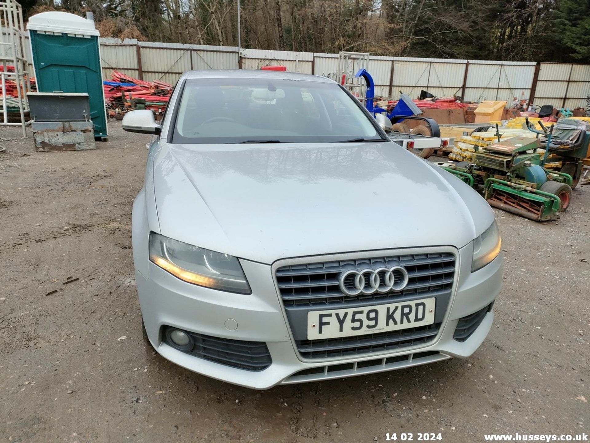 09/59 AUDI A4 SE TDI CVT - 1968cc 4dr Saloon (Silver, 125k) - Image 7 of 50