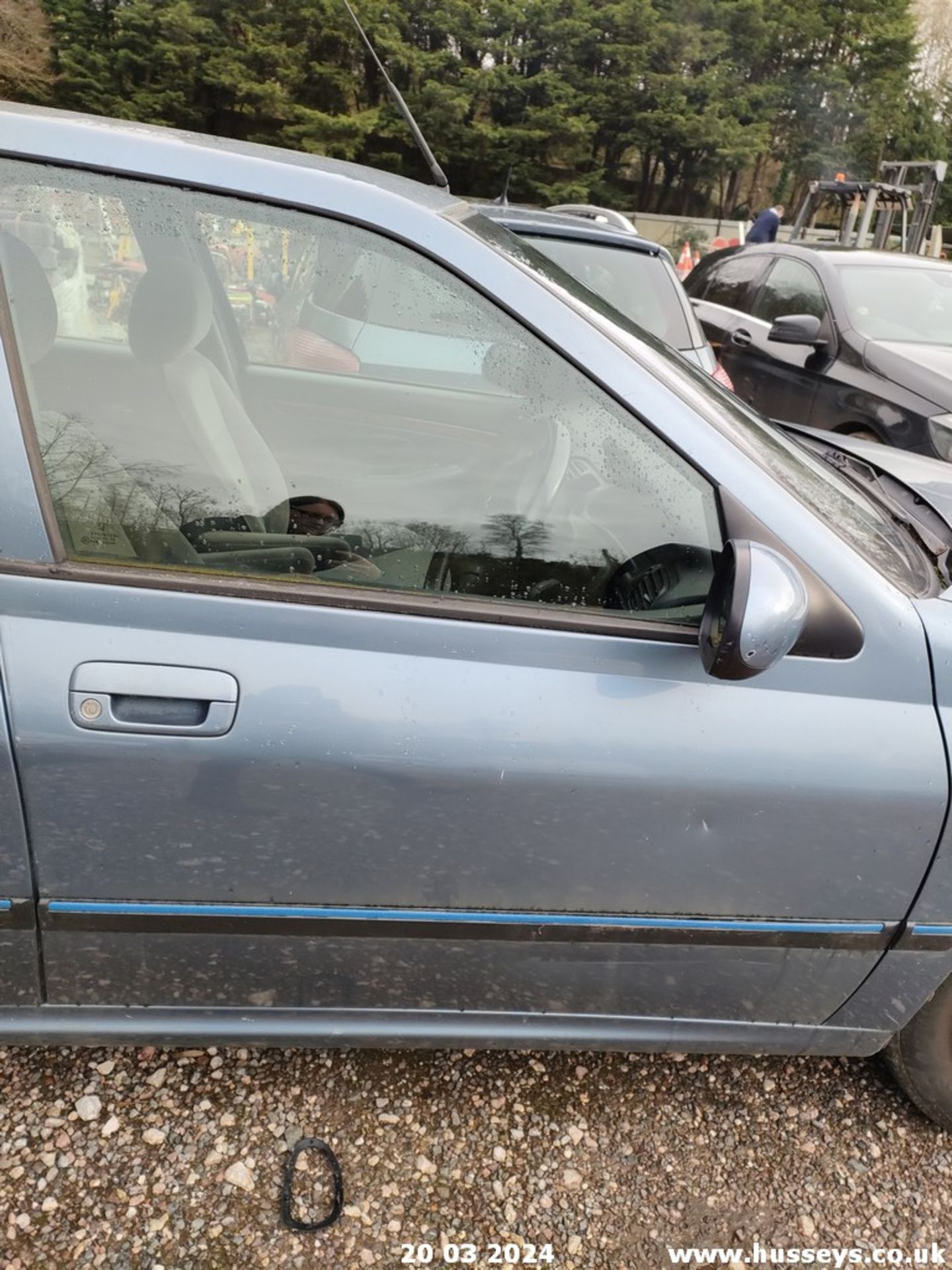 02/51 PEUGEOT 406 GTX HDI AUTO - 1997cc 4dr Saloon (Blue) - Image 42 of 59