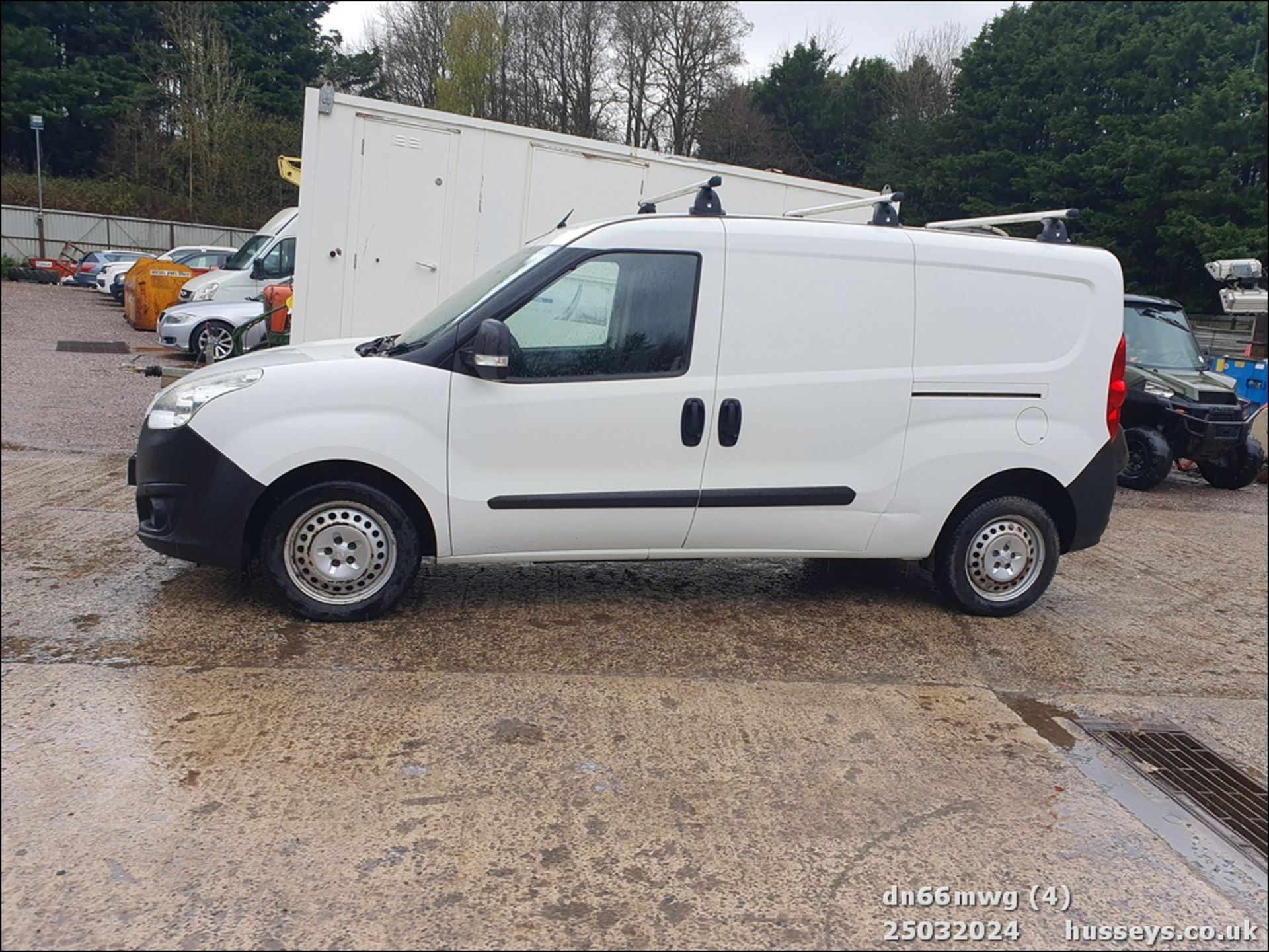 16/66 VAUXHALL COMBO 2300 CDTI ECOFLEX S - 1248cc 6dr Van (White, 85k) - Image 5 of 60