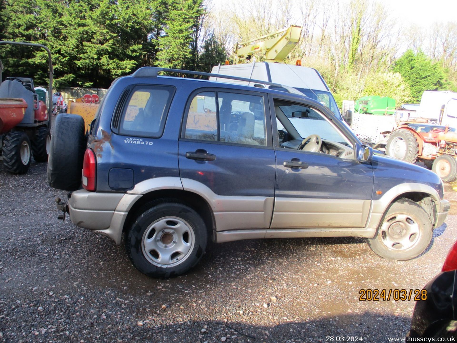 03/03 SUZUKI GRAND VITARA TD AUTO - 1997cc 5dr Estate (Blue, 120k) - Image 9 of 20