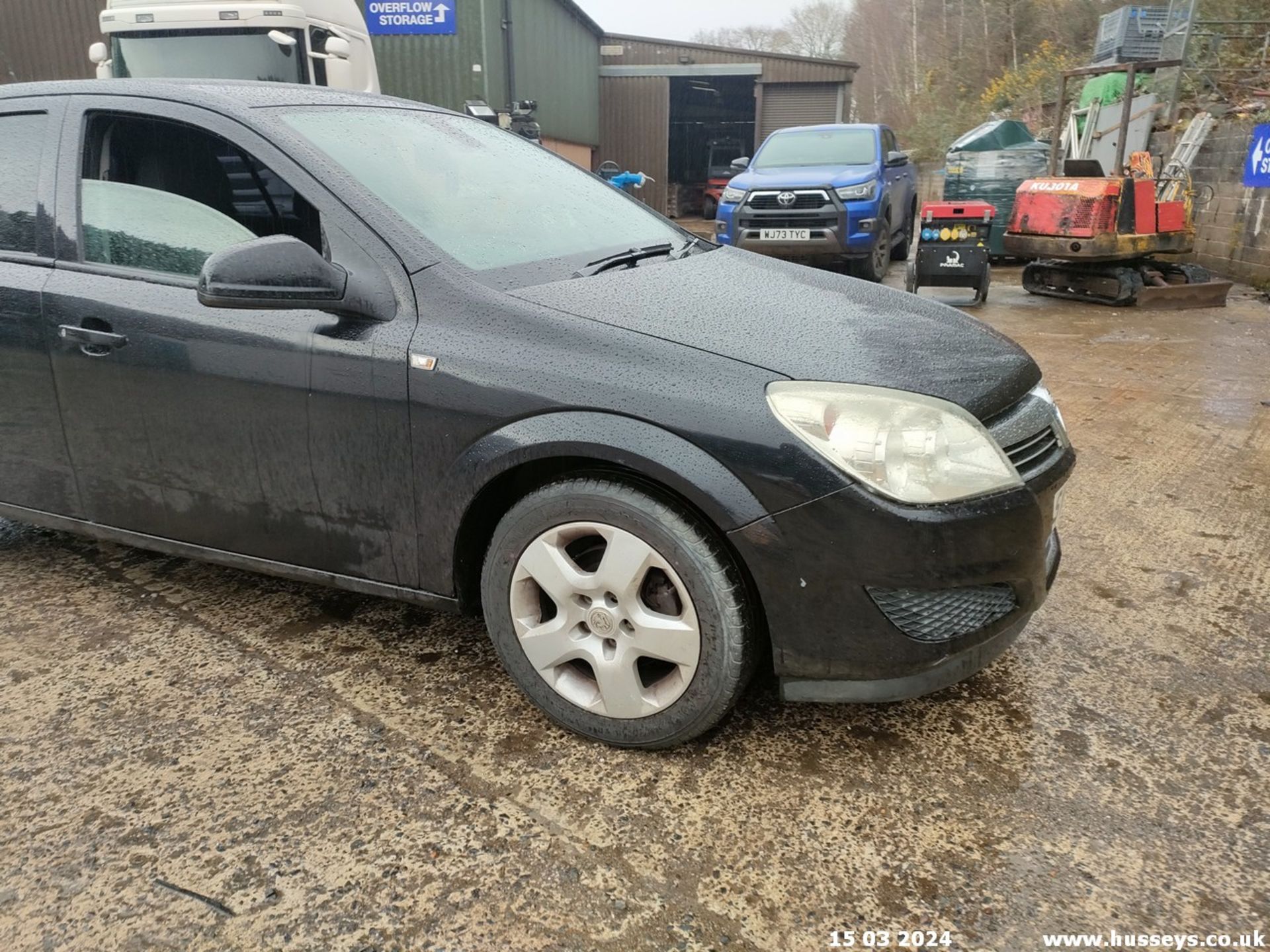 10/10 VAUXHALL ASTRA ACTIVE - 1364cc 5dr Hatchback (Black, 115k) - Image 3 of 67