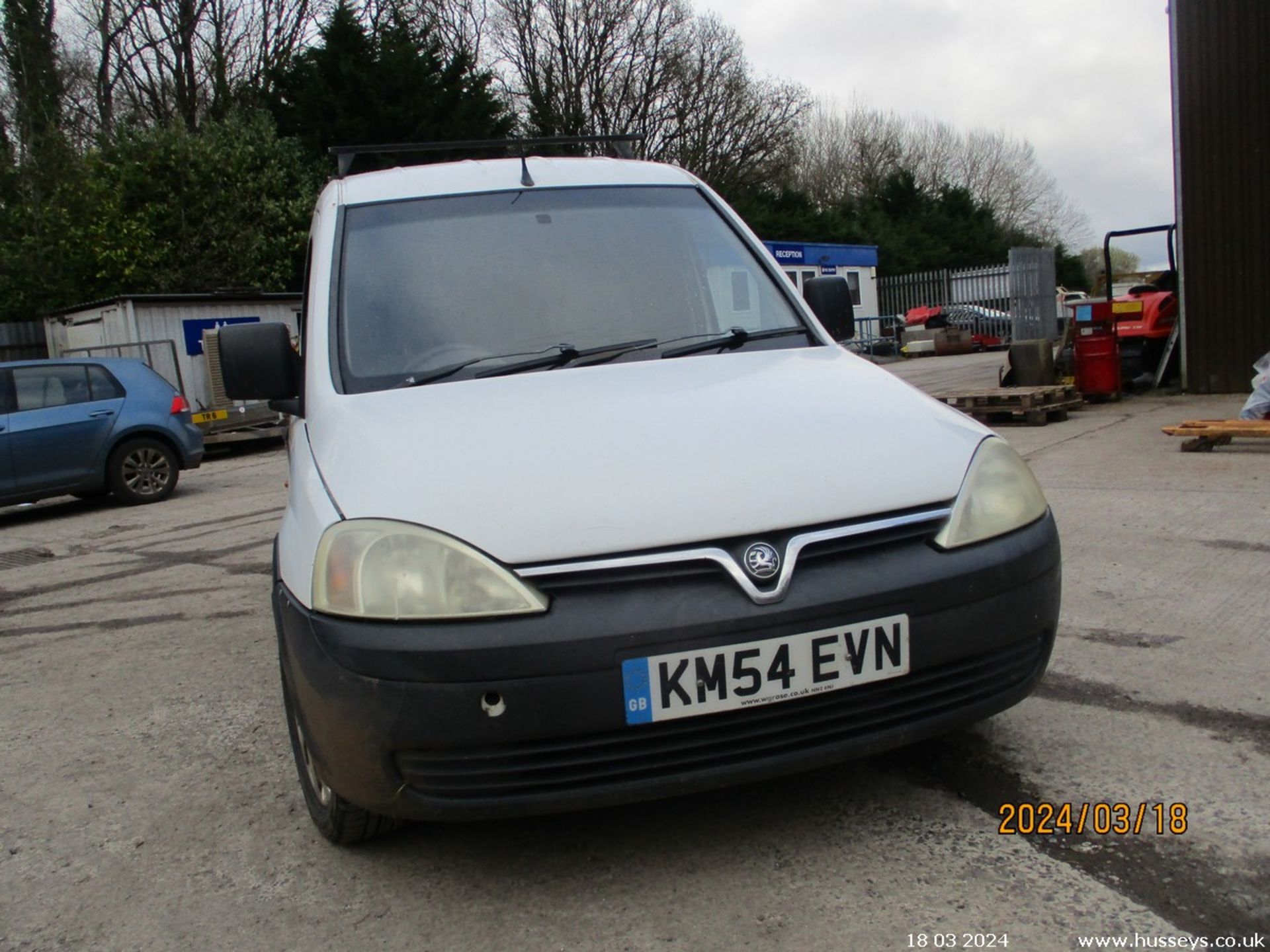 04/54 VAUXHALL COMBO 1700 CDTI 16V - 1686cc 4dr Van (White, 119k) - Image 11 of 26