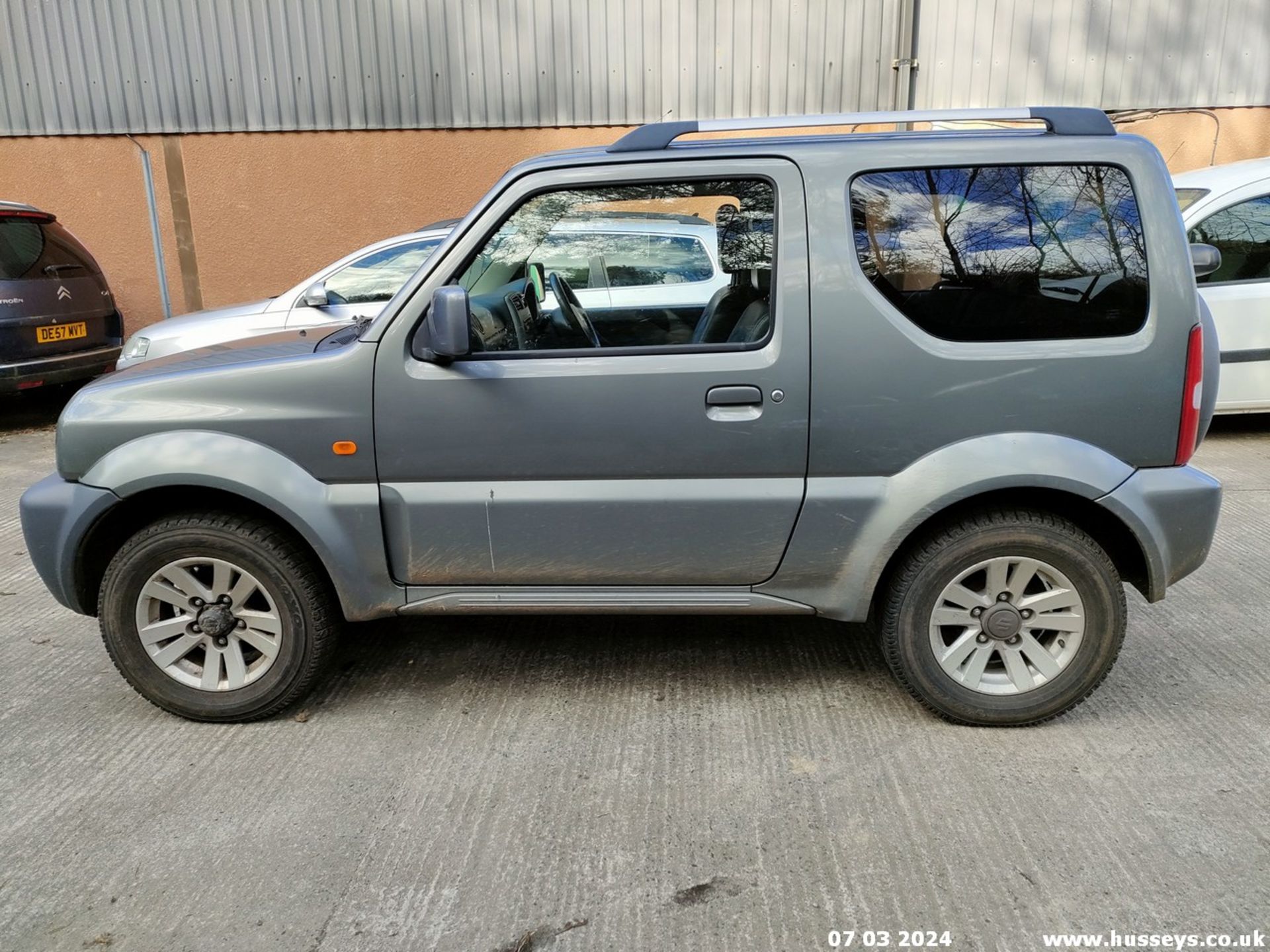 10/10 SUZUKI JIMNY SZ4 - 1328cc 3dr Estate (Grey, 117k) - Image 19 of 78