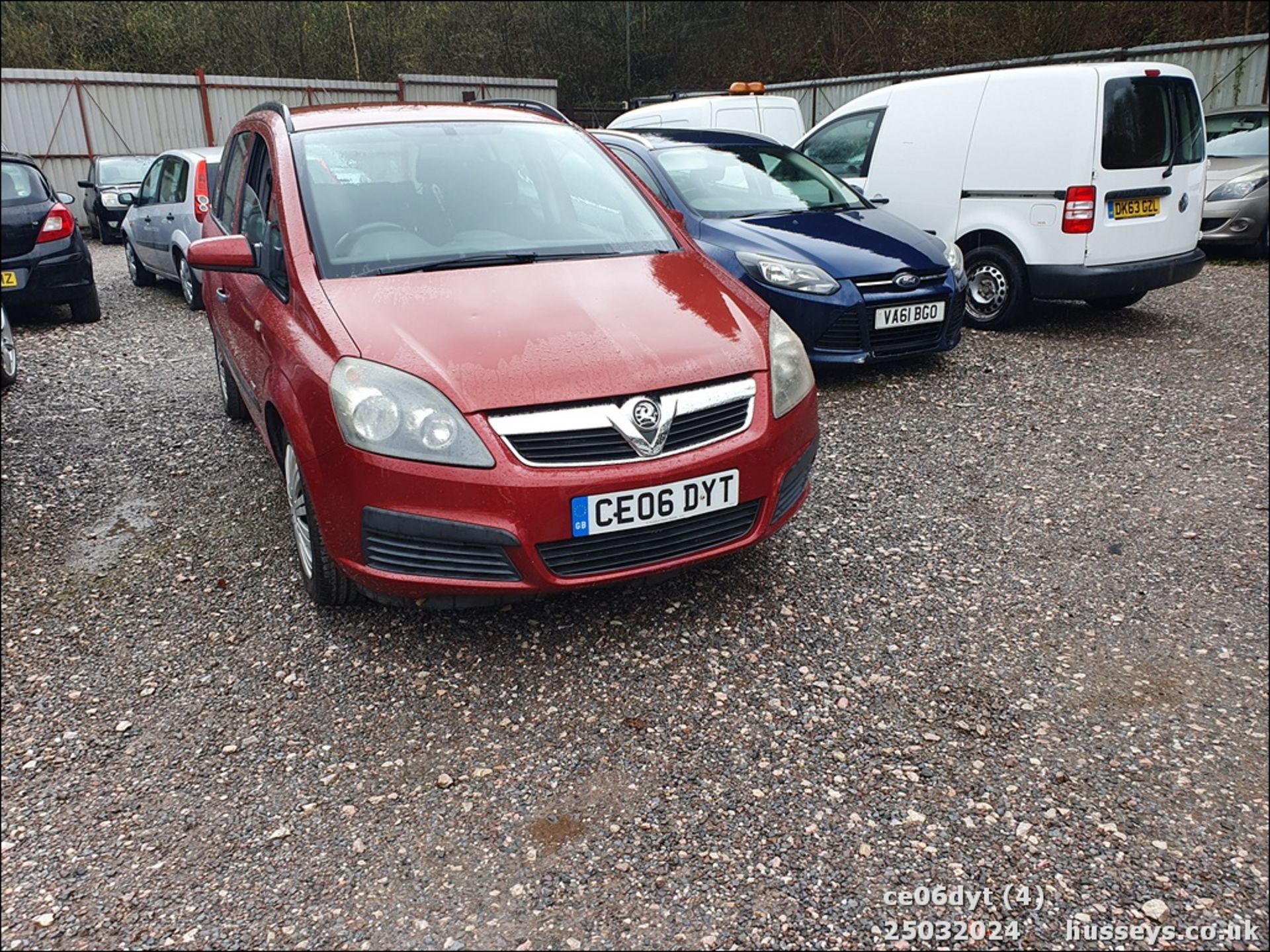 06/06 VAUXHALL ZAFIRA LIFE - 1598cc 5dr MPV (Red) - Image 5 of 42