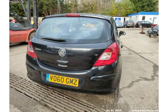 10/60 VAUXHALL CORSA EXCLUSIV - 1229cc 5dr Hatchback (Black, 124k) - Image 25 of 45