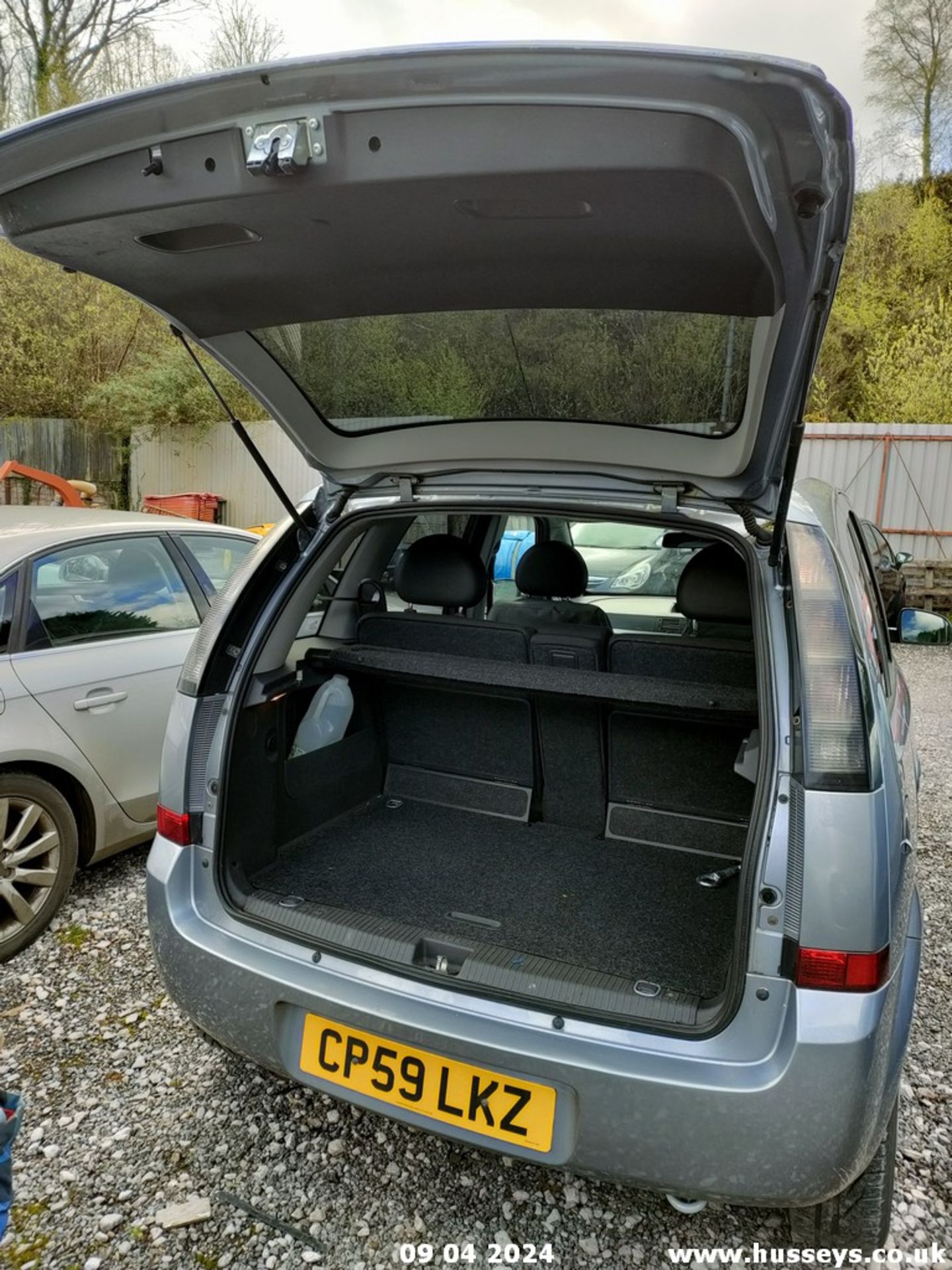 10/59 VAUXHALL MERIVA DESIGN - 1598cc 5dr MPV (Silver) - Image 59 of 61