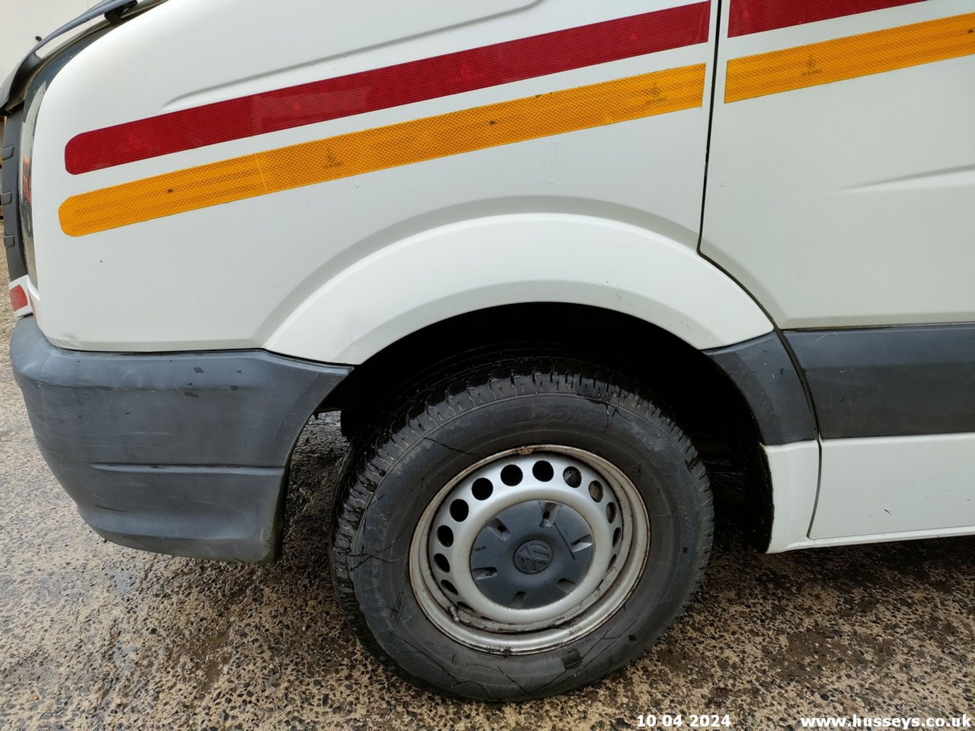 16/16 VOLKSWAGEN CRAFTER CR35 TDI - 1968cc 2dr (White, 146k) - Image 18 of 52