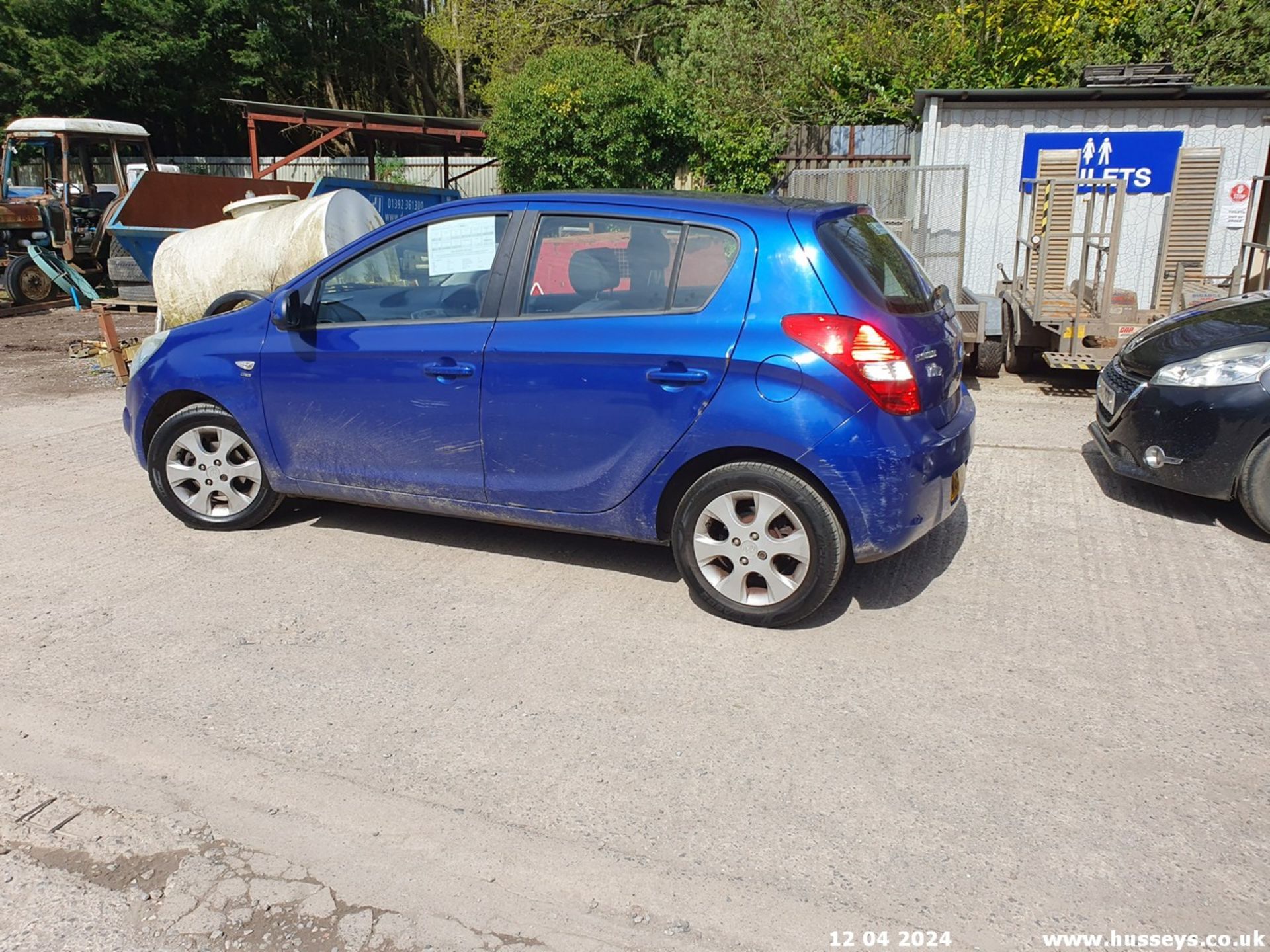 09/59 HYUNDAI I20 COMFORT CRDI - 1396cc 5dr Hatchback (Blue, 139k) - Image 11 of 60