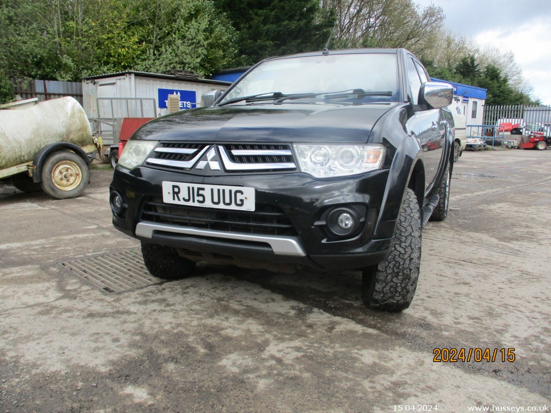 15/15 MITSUBISHI L200 CHALLENGER LB DCB DI - 2477cc 4dr 4x4 (Black) - Image 8 of 23