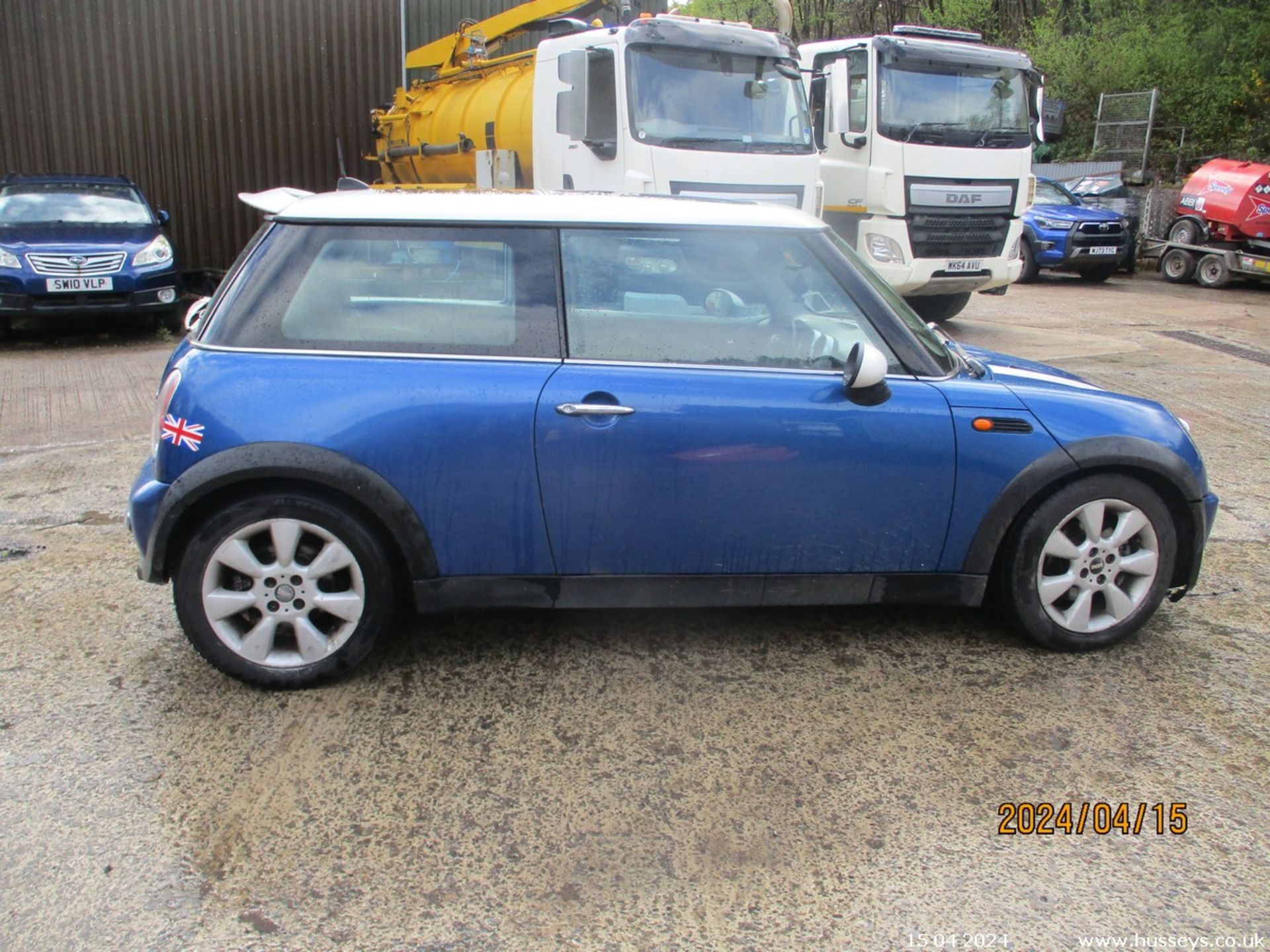 06/56 MINI MINI COOPER - 1598cc 3dr Hatchback (Blue) - Image 9 of 40