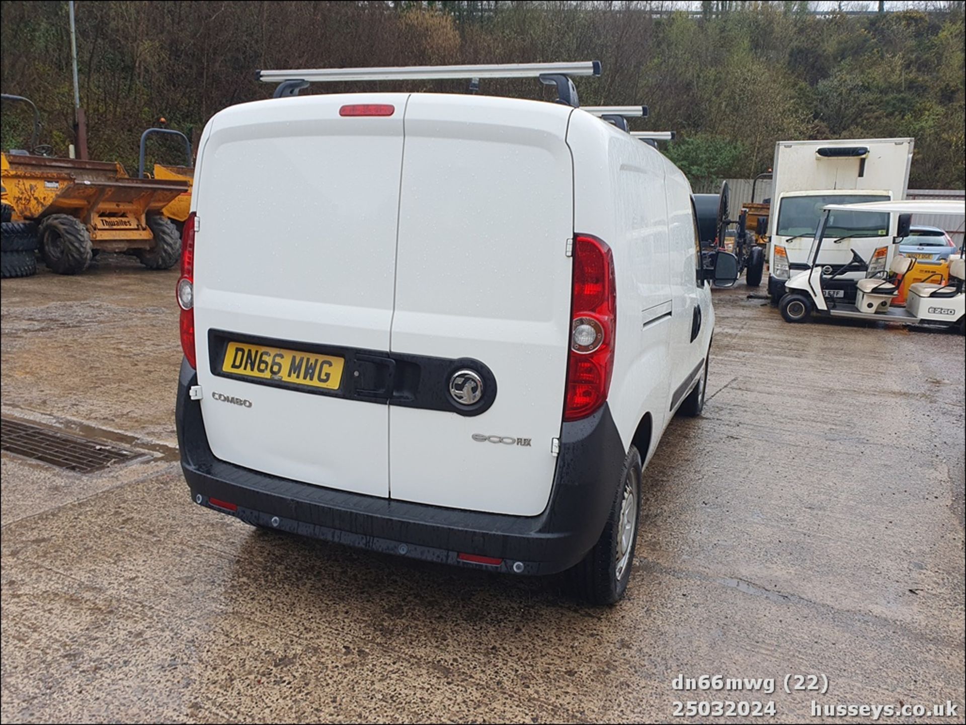 16/66 VAUXHALL COMBO 2300 CDTI ECOFLEX S - 1248cc 6dr Van (White, 85k) - Image 23 of 60