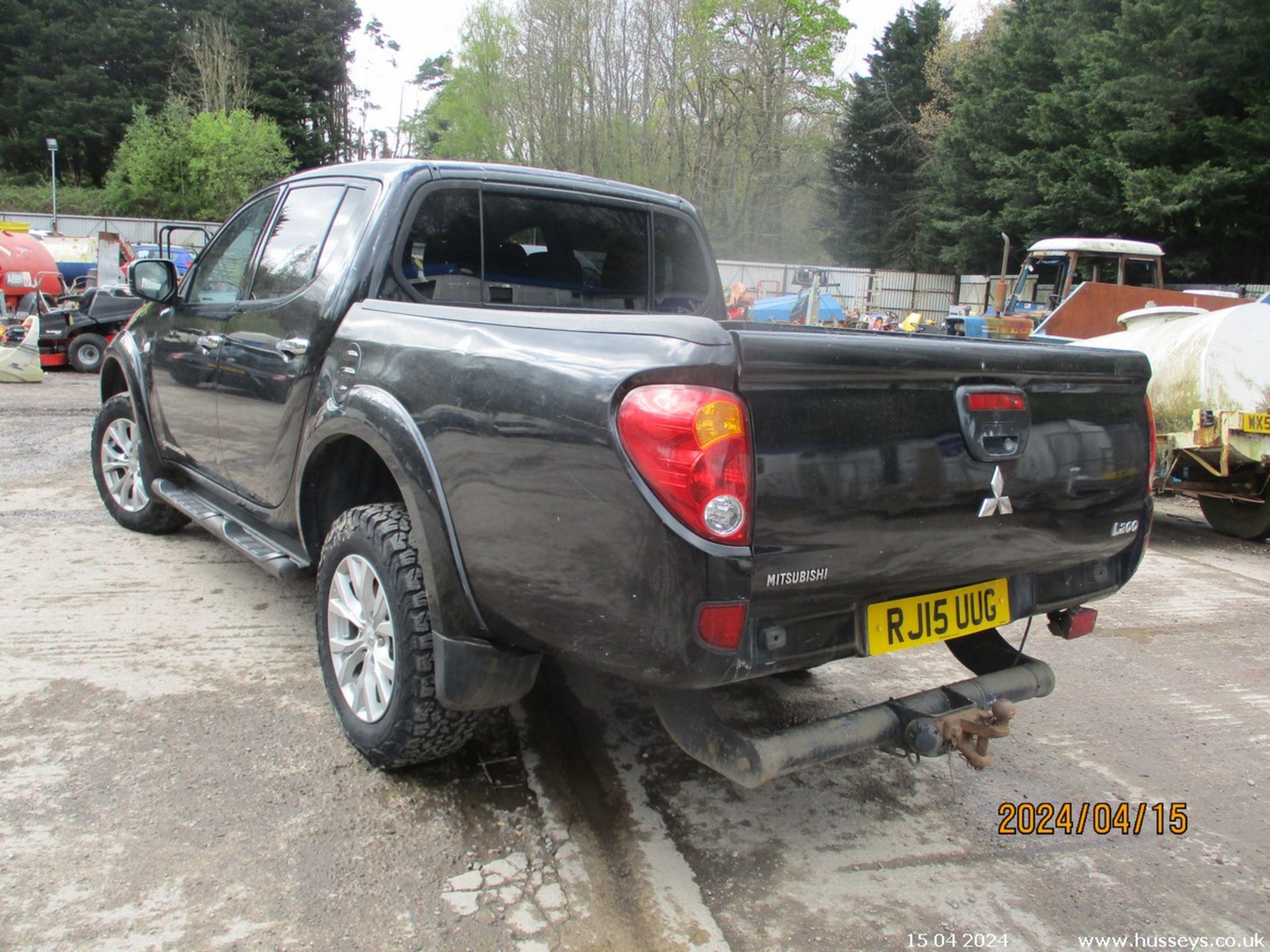 15/15 MITSUBISHI L200 CHALLENGER LB DCB DI - 2477cc 4dr 4x4 (Black) - Image 6 of 23