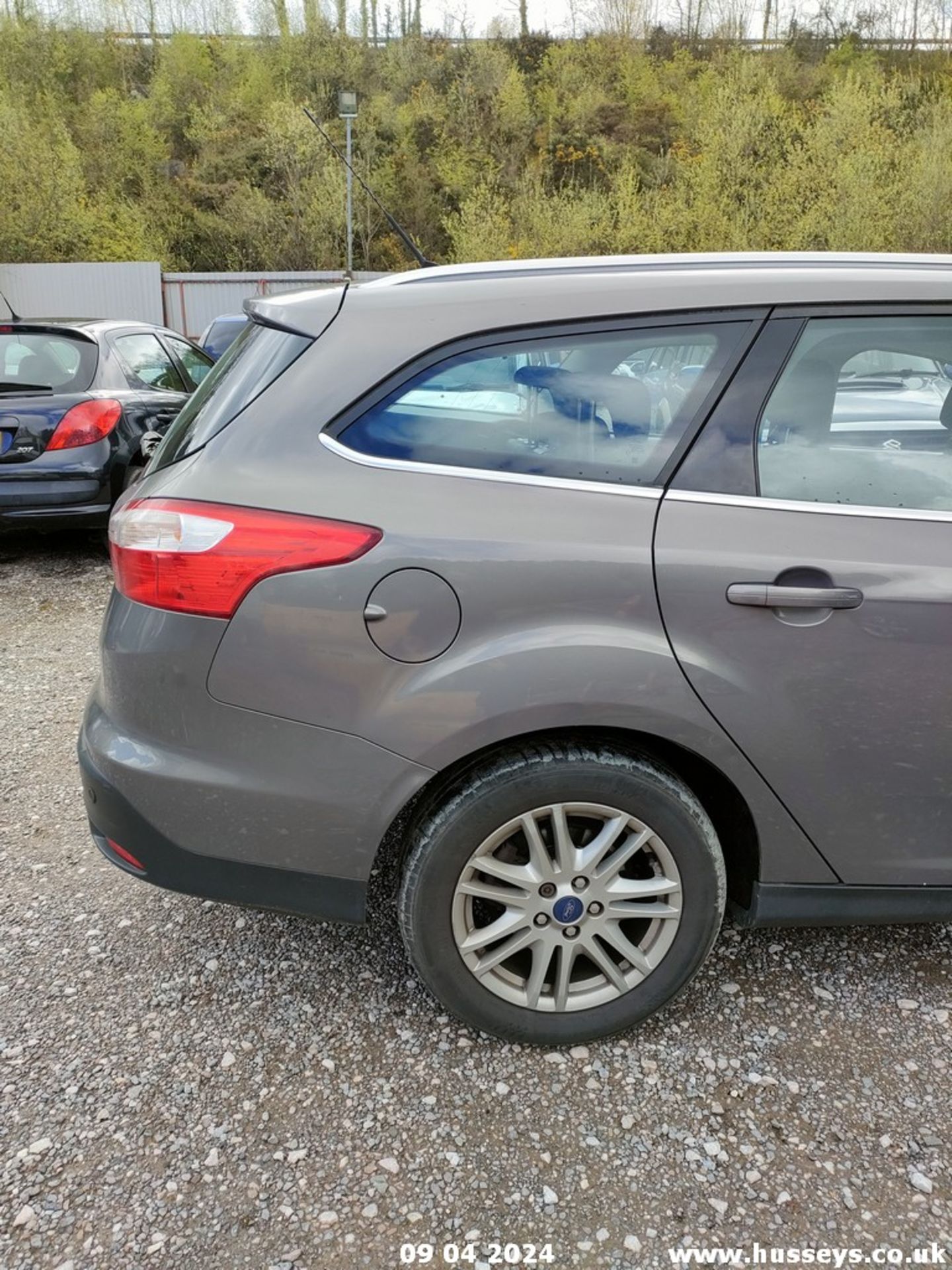 12/62 FORD FOCUS TITANIUM AUTO - 1596cc 5dr Estate (Brown, 85k) - Image 47 of 61