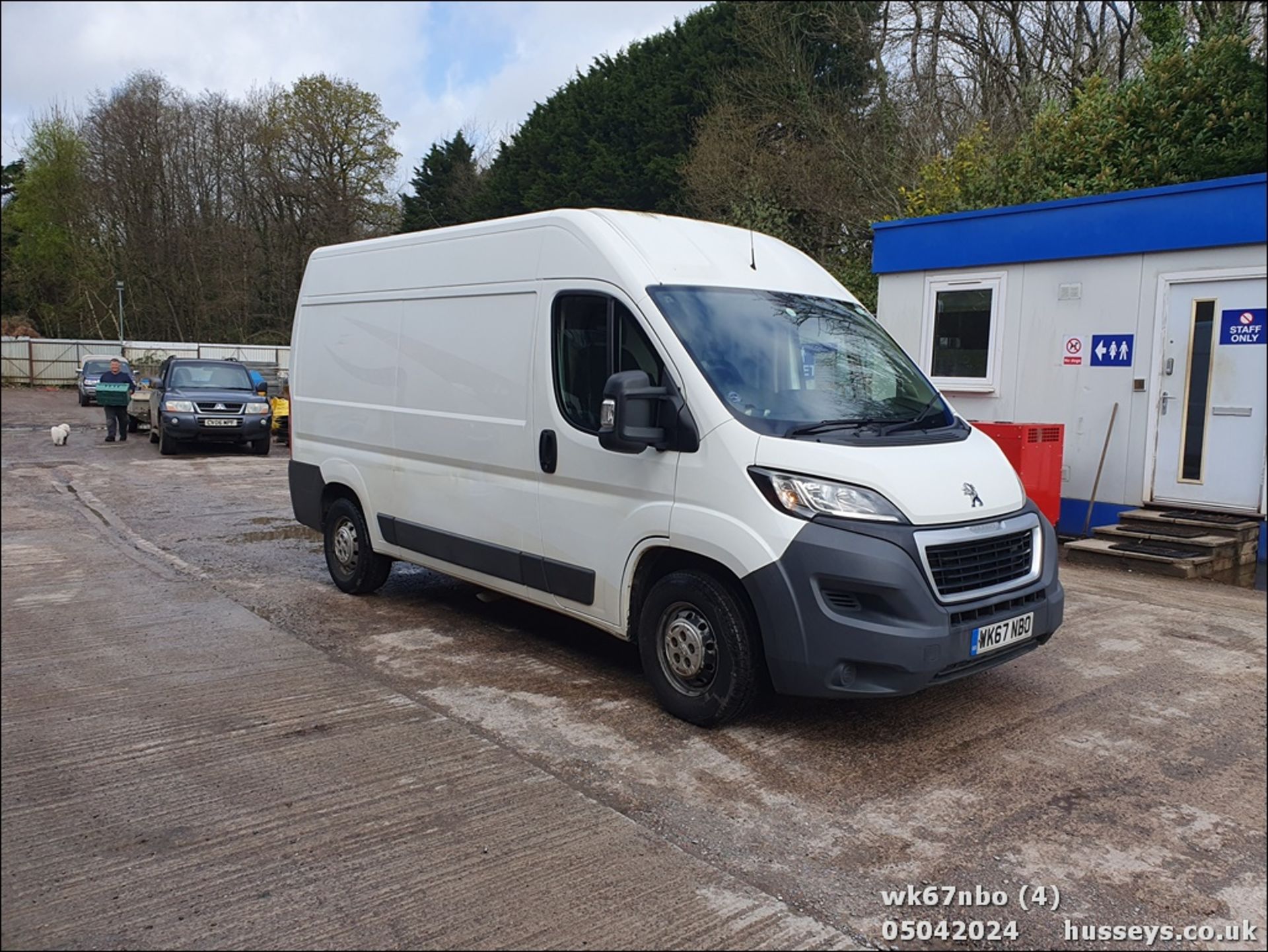 17/67 PEUGEOT BOXER 335 PRO L2H2 BLUE H - 1997cc 5dr Van (White, 109k) - Image 5 of 46