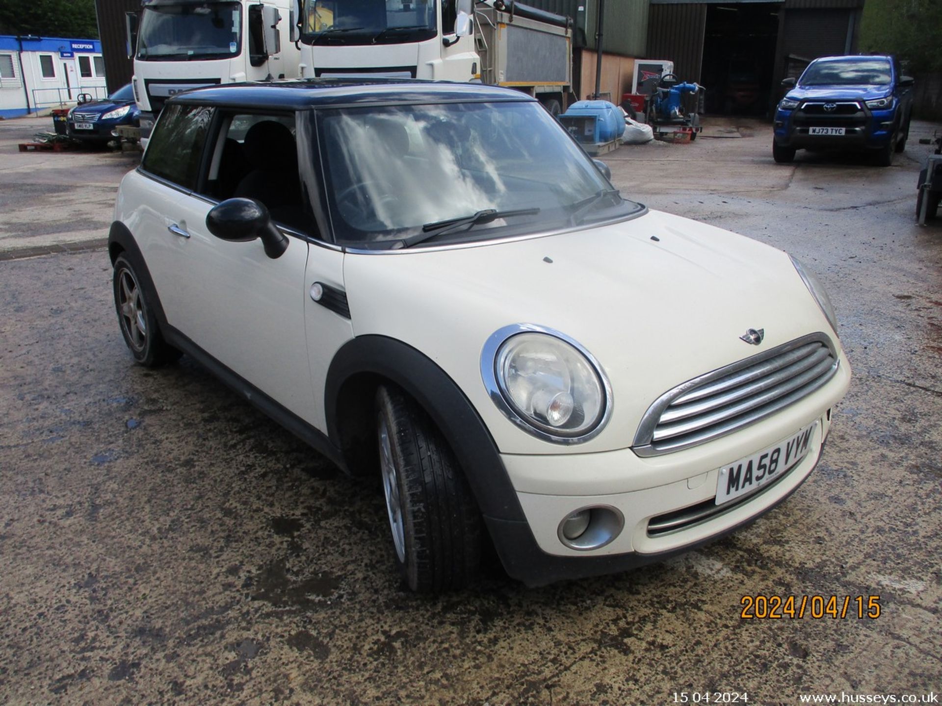 08/58 MINI COOPER - 1598cc 3dr Hatchback (White, 136k)