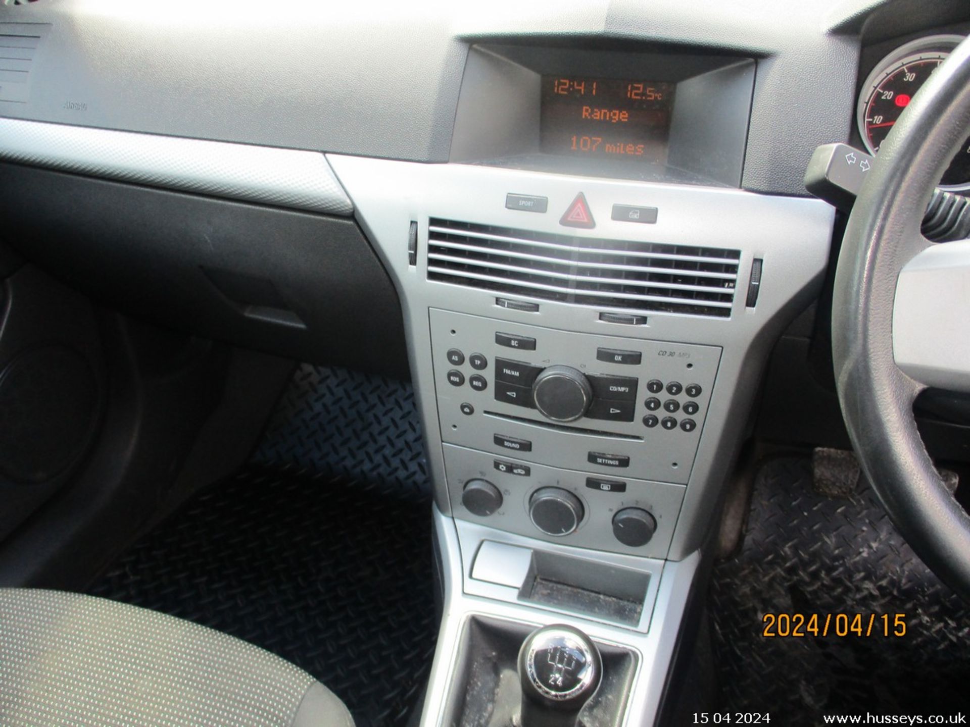 10/10 VAUXHALL ASTRA SRI - 1796cc 3dr Hatchback (Silver, 99k) - Image 23 of 25