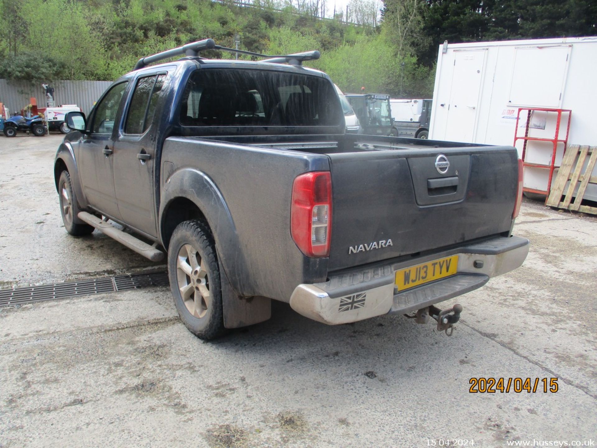 13/13 NISSAN NAVARA TEKNA DCI AUTO - 2488cc 4x4 (Blue) - Image 6 of 23