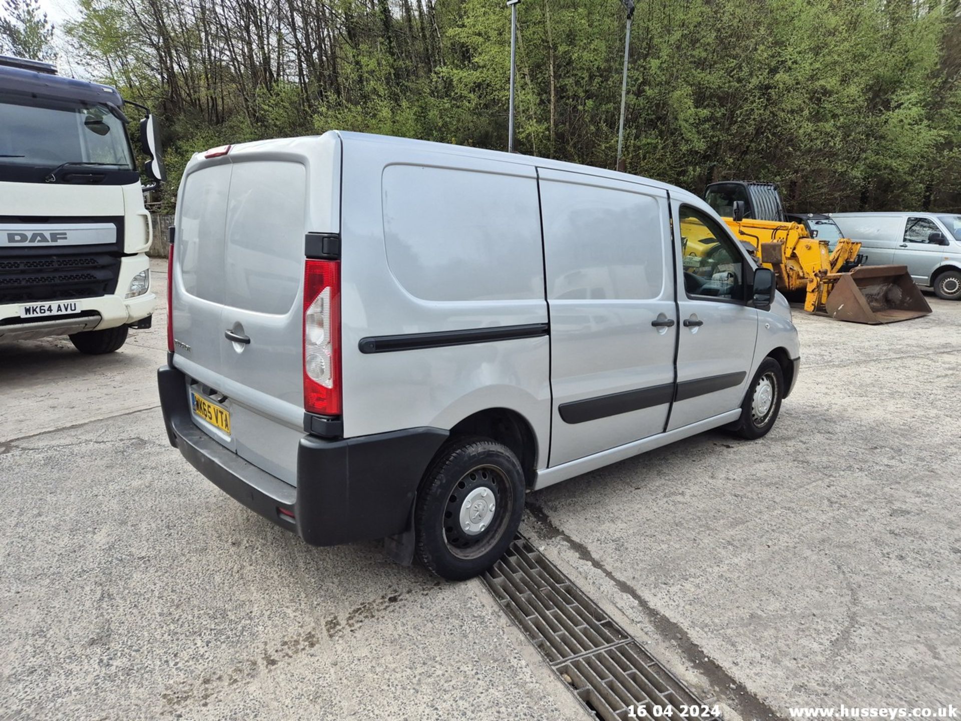 15/65 PEUGEOT EXPERT 1000 L1H1 PROF-NAL - 1997cc 6dr Van (Silver) - Image 11 of 14