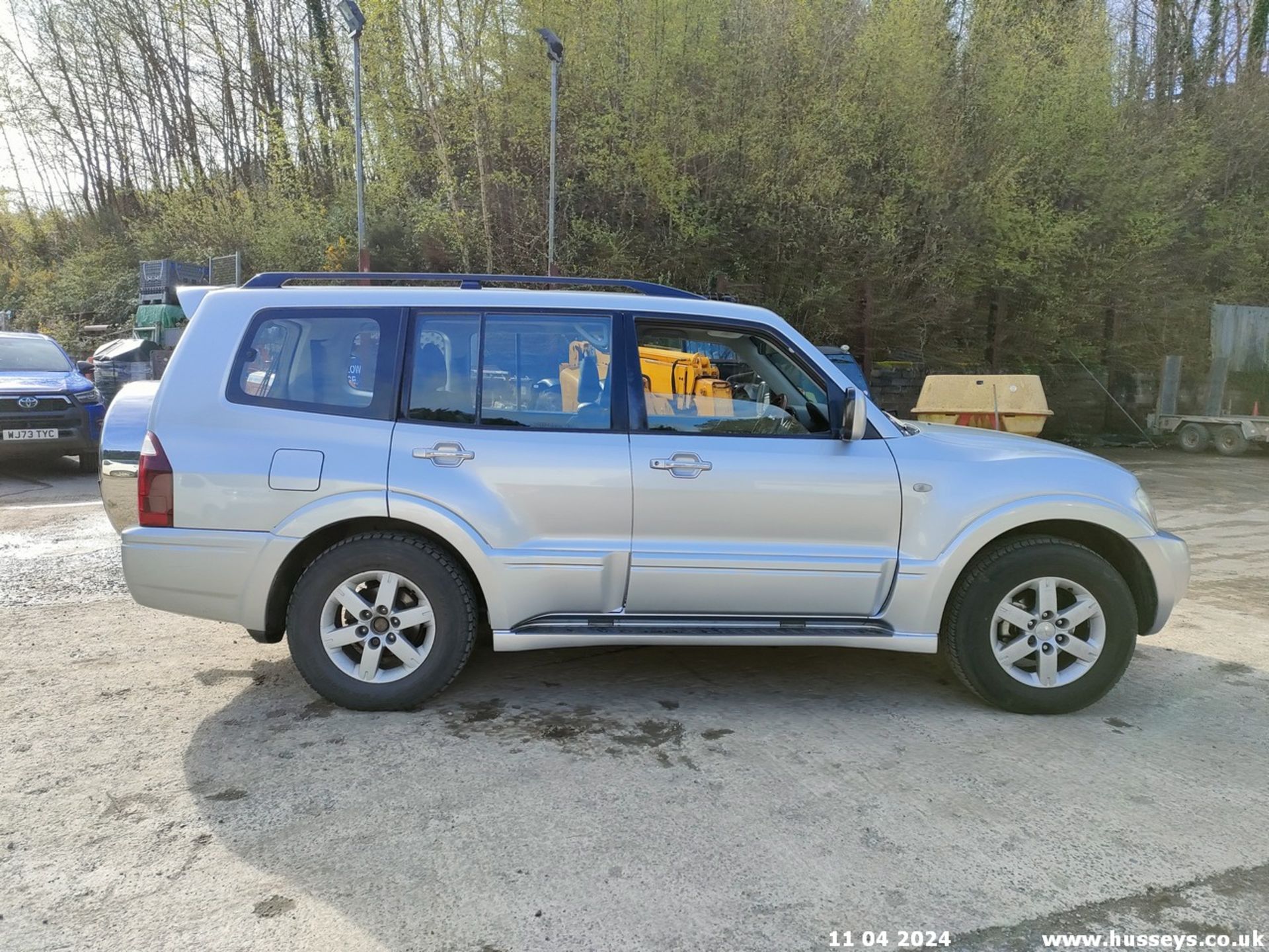 06/56 MITSUBISHI SHOGUN DI-D ELEG-CE LWB A - 3200cc 5dr Estate (Silver, 177k) - Bild 44 aus 67