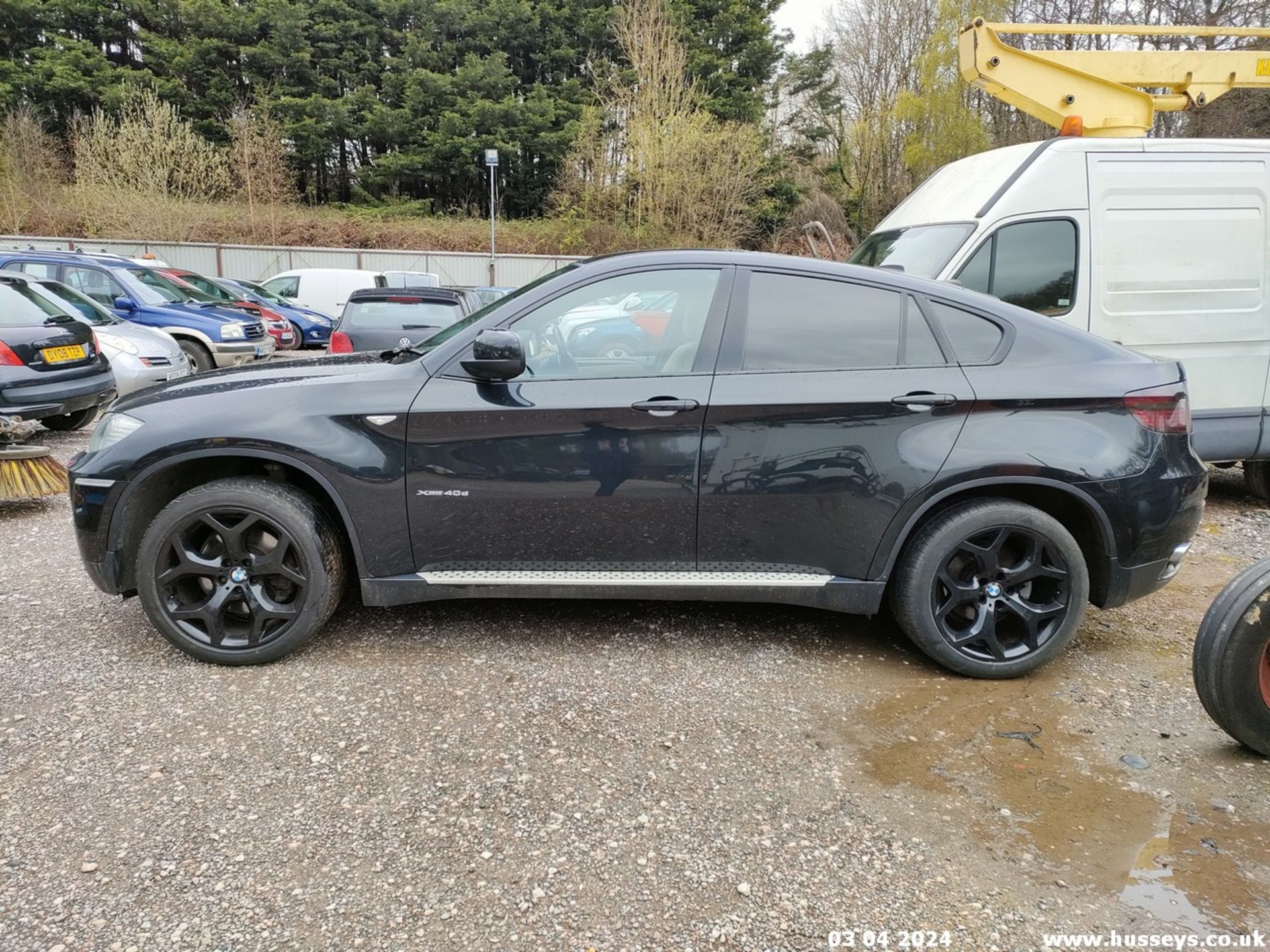 11/61 BMW X6 XDRIVE 40D AUTO - 2993cc 4dr Coupe (Black, 116k) - Image 16 of 53