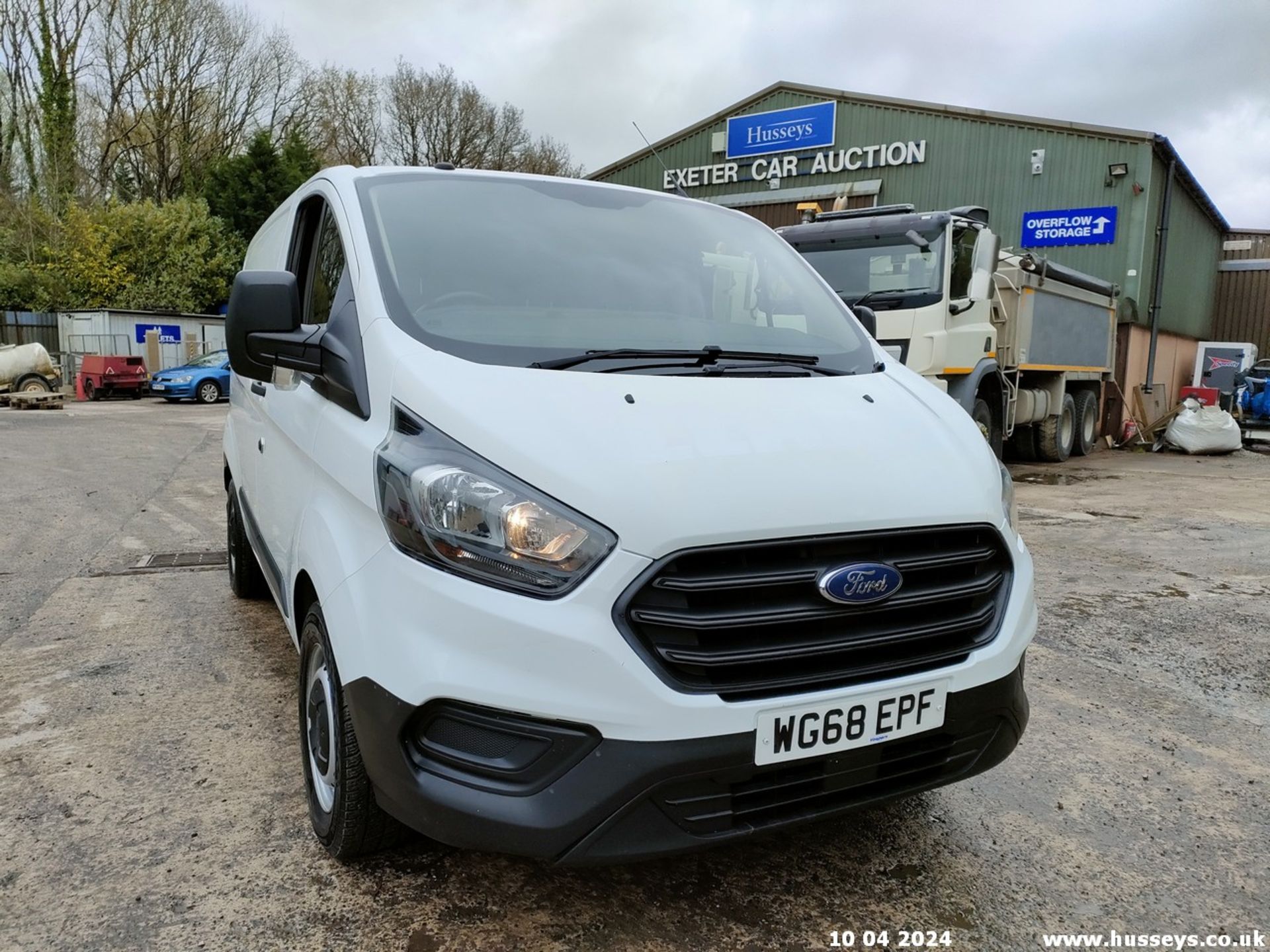 18/68 FORD TRANSIT CUSTOM 340 BASE - 1995cc 5dr Van (White, 61k) - Image 6 of 65