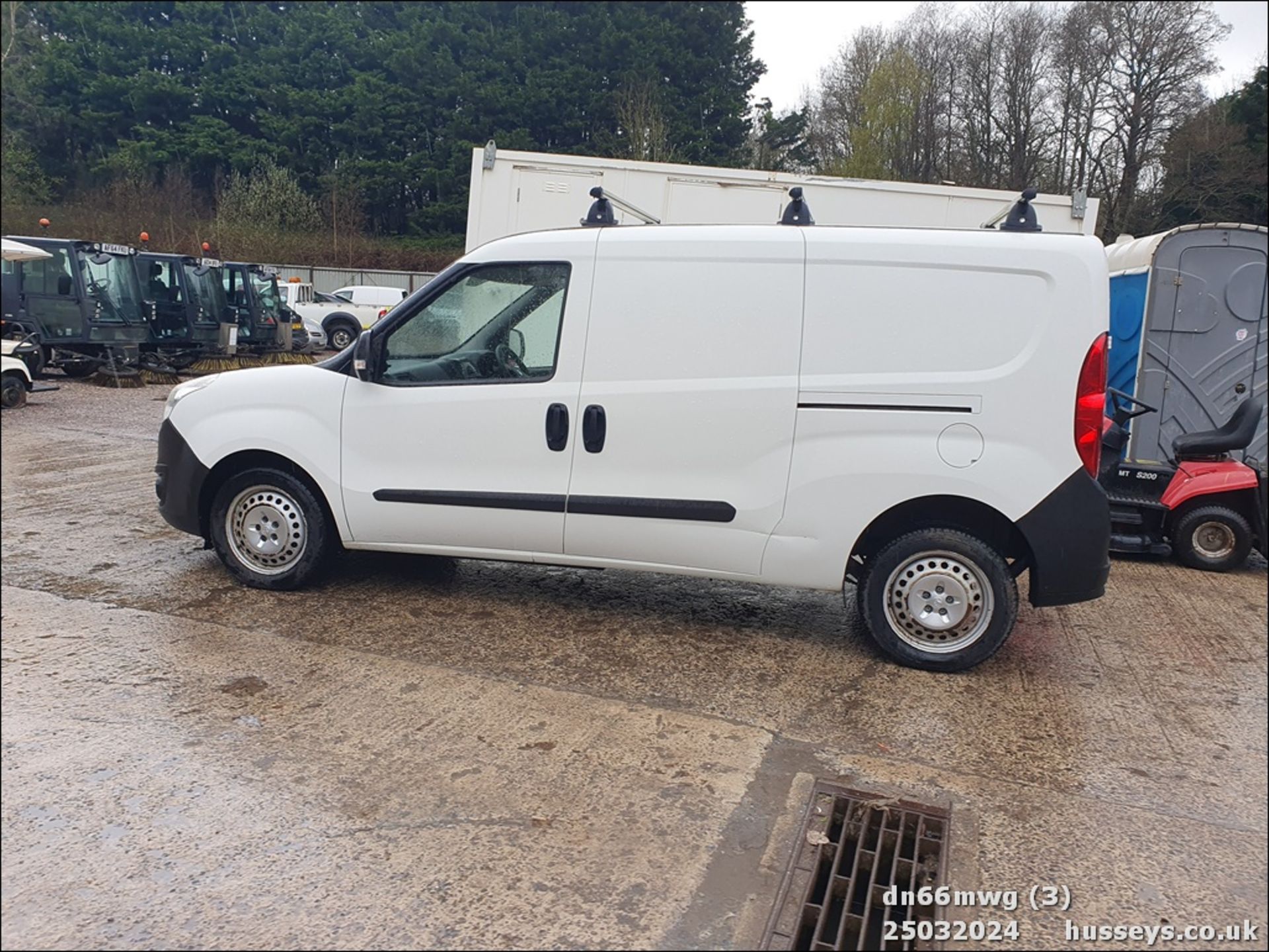 16/66 VAUXHALL COMBO 2300 CDTI ECOFLEX S - 1248cc 6dr Van (White, 85k) - Bild 4 aus 60