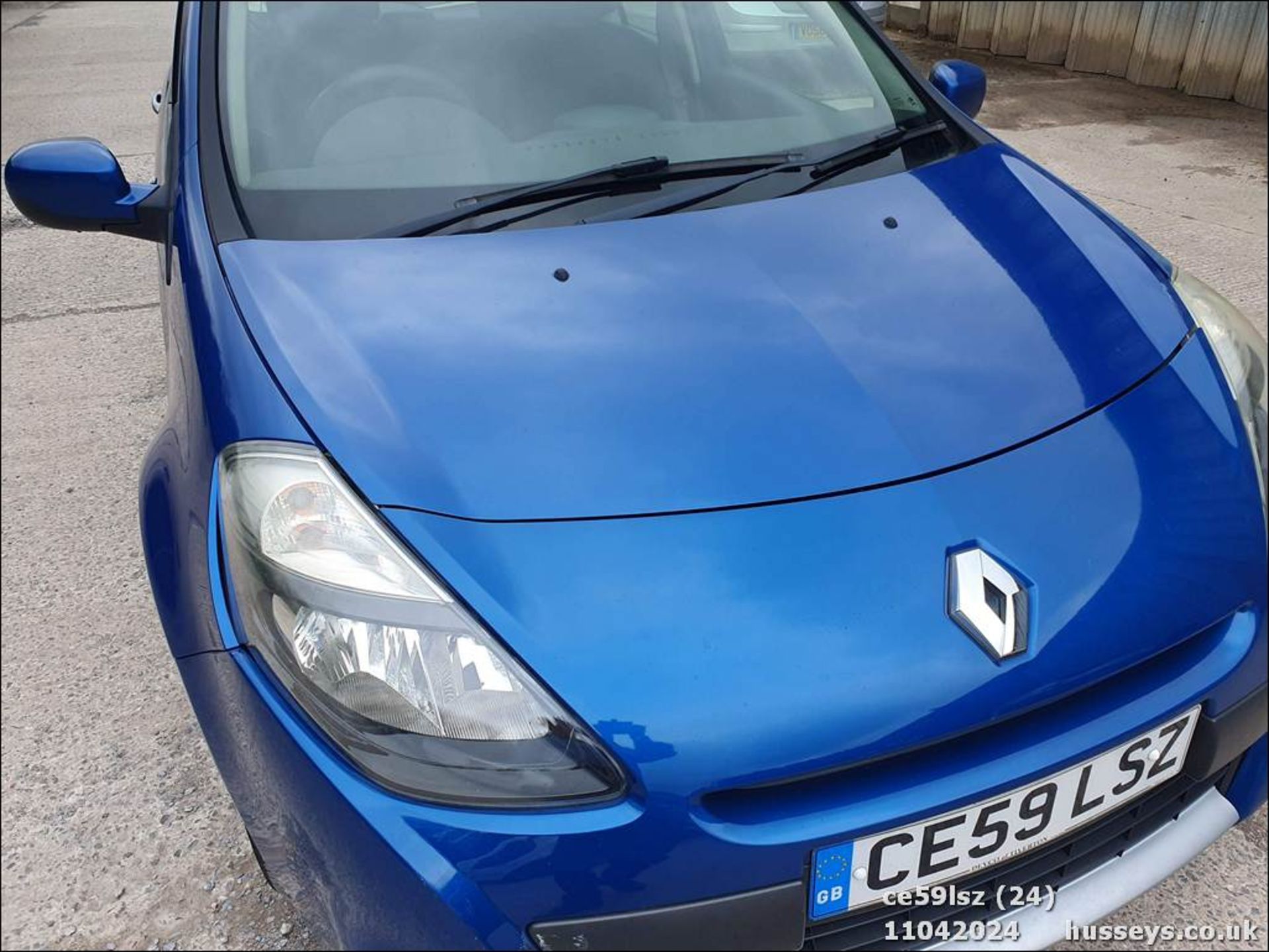 09/59 RENAULT CLIO DYNAMIQUE DCI - 1461cc 5dr Hatchback (Blue, 126k) - Image 25 of 47