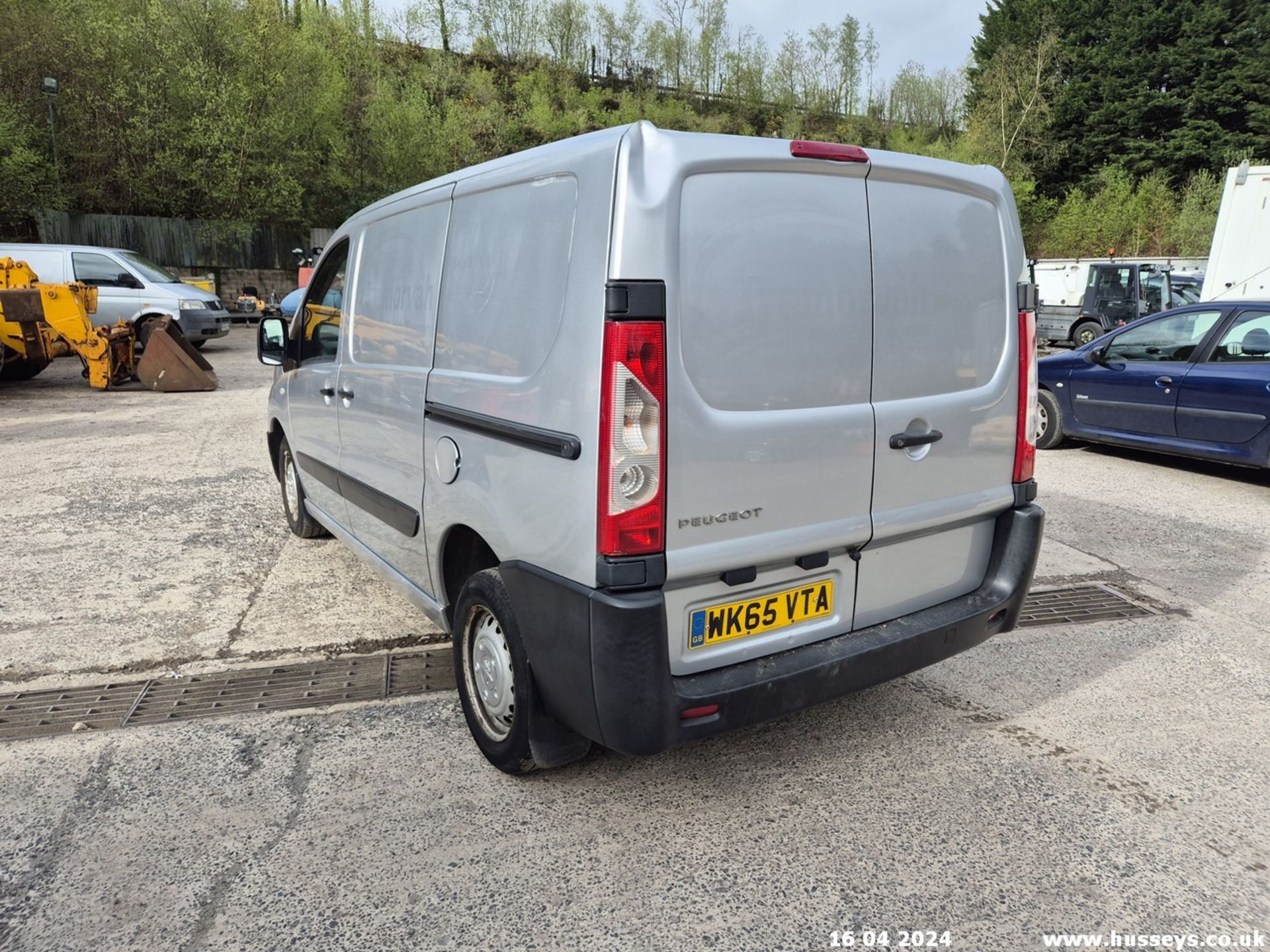 15/65 PEUGEOT EXPERT 1000 L1H1 PROF-NAL - 1997cc 6dr Van (Silver) - Image 8 of 14