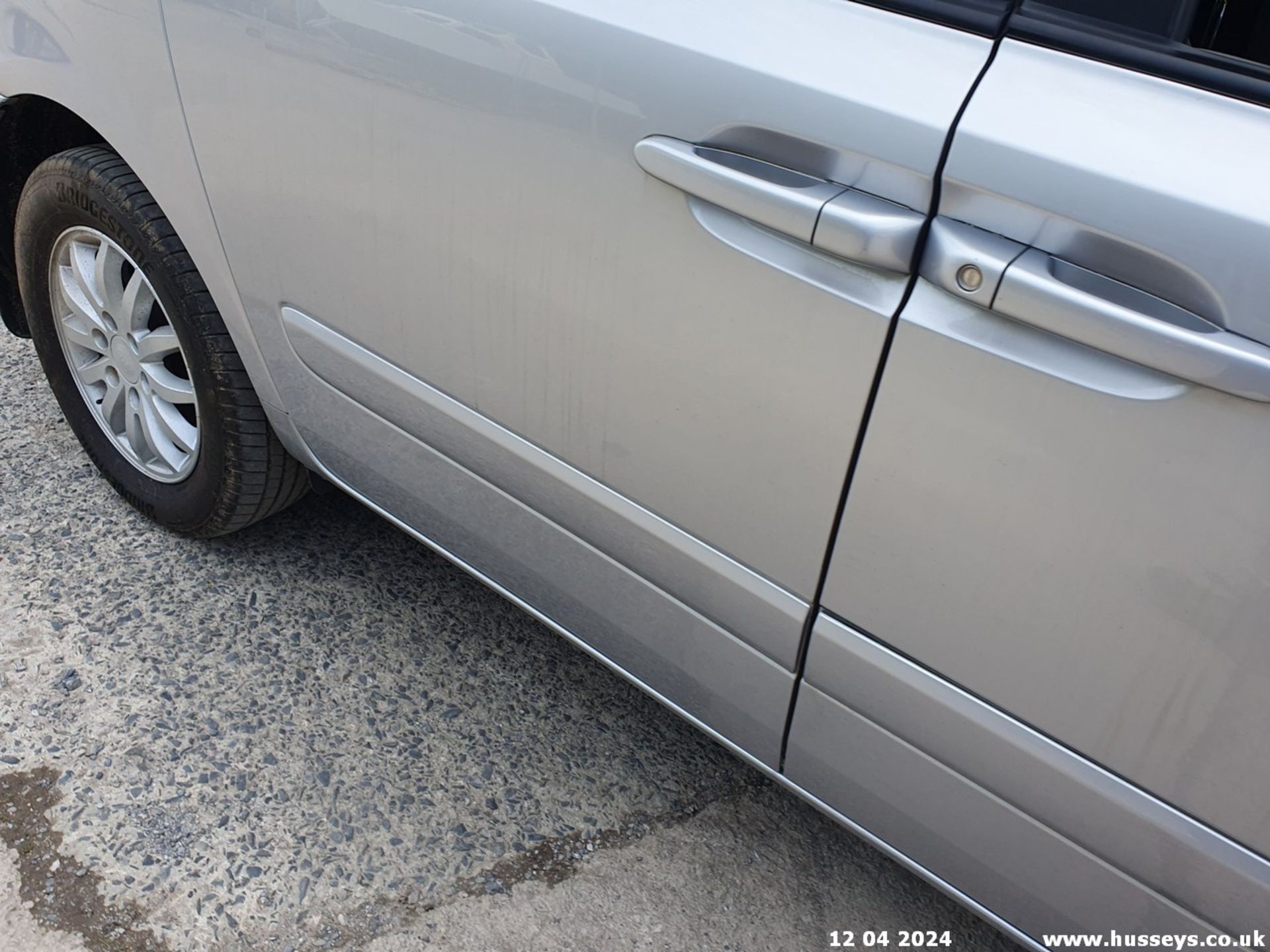 11/11 KIA SEDONA 3 BROTHERWOOD UPFRONT WHEELCHAIR ACCESS AUTO - 2199cc 5dr MPV (Silver, 60k) - Image 34 of 62