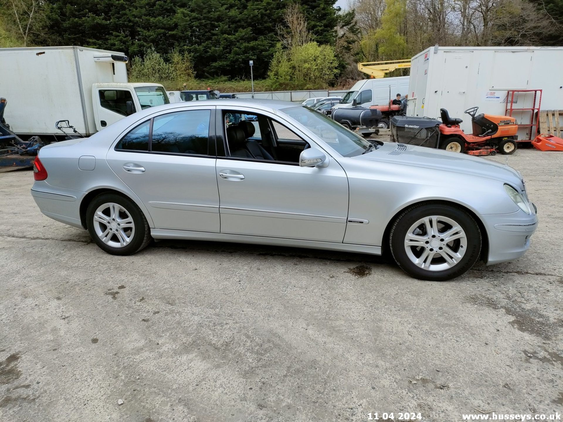 08/58 MERCEDES E220 AVANTGARDE CDI A - 2148cc 4dr Saloon (Silver) - Image 47 of 66