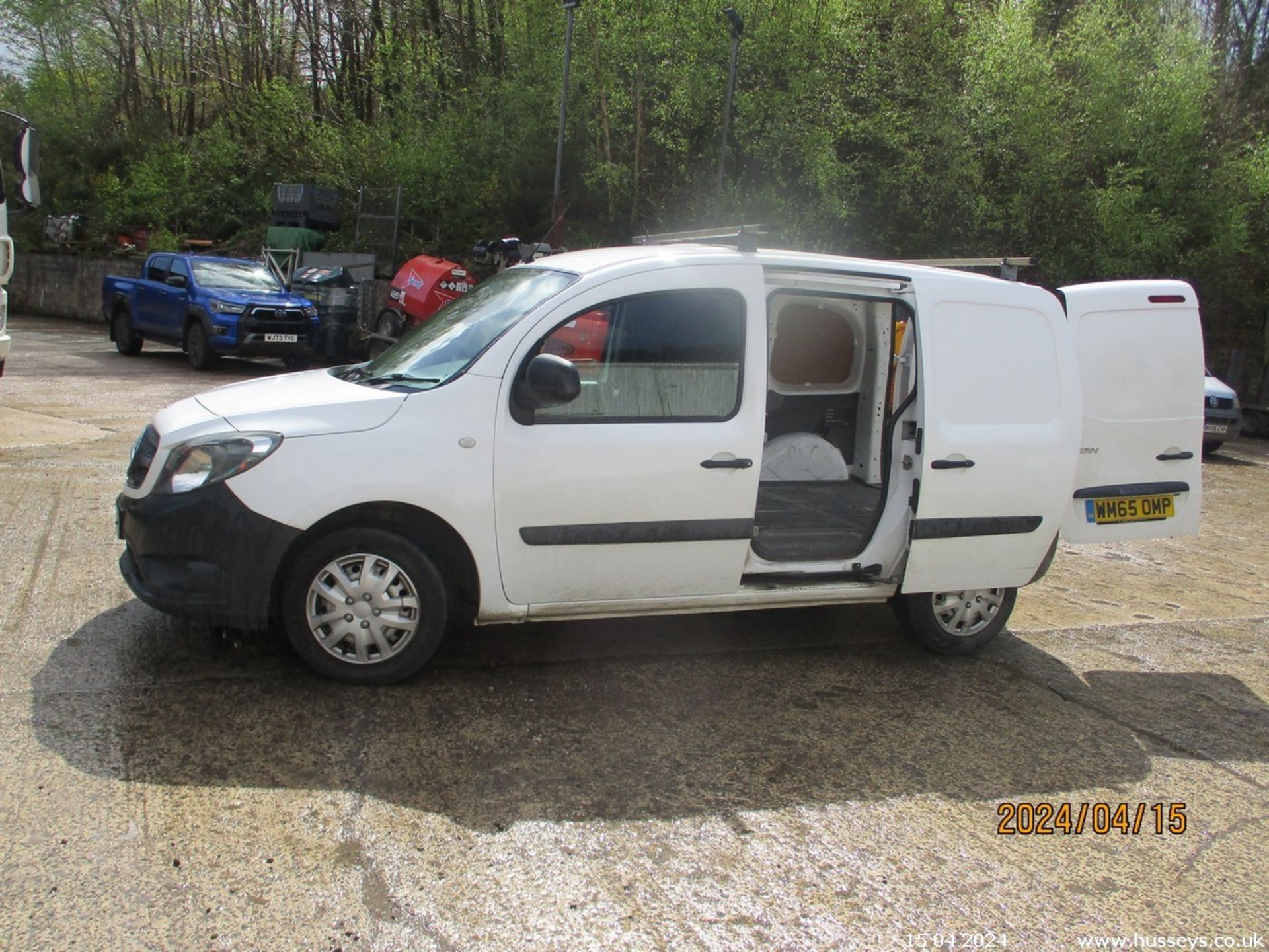 15/65 MERCEDES-BENZ CITAN 109 CDI - 1461cc 6dr Van (White, 108k) - Image 12 of 19