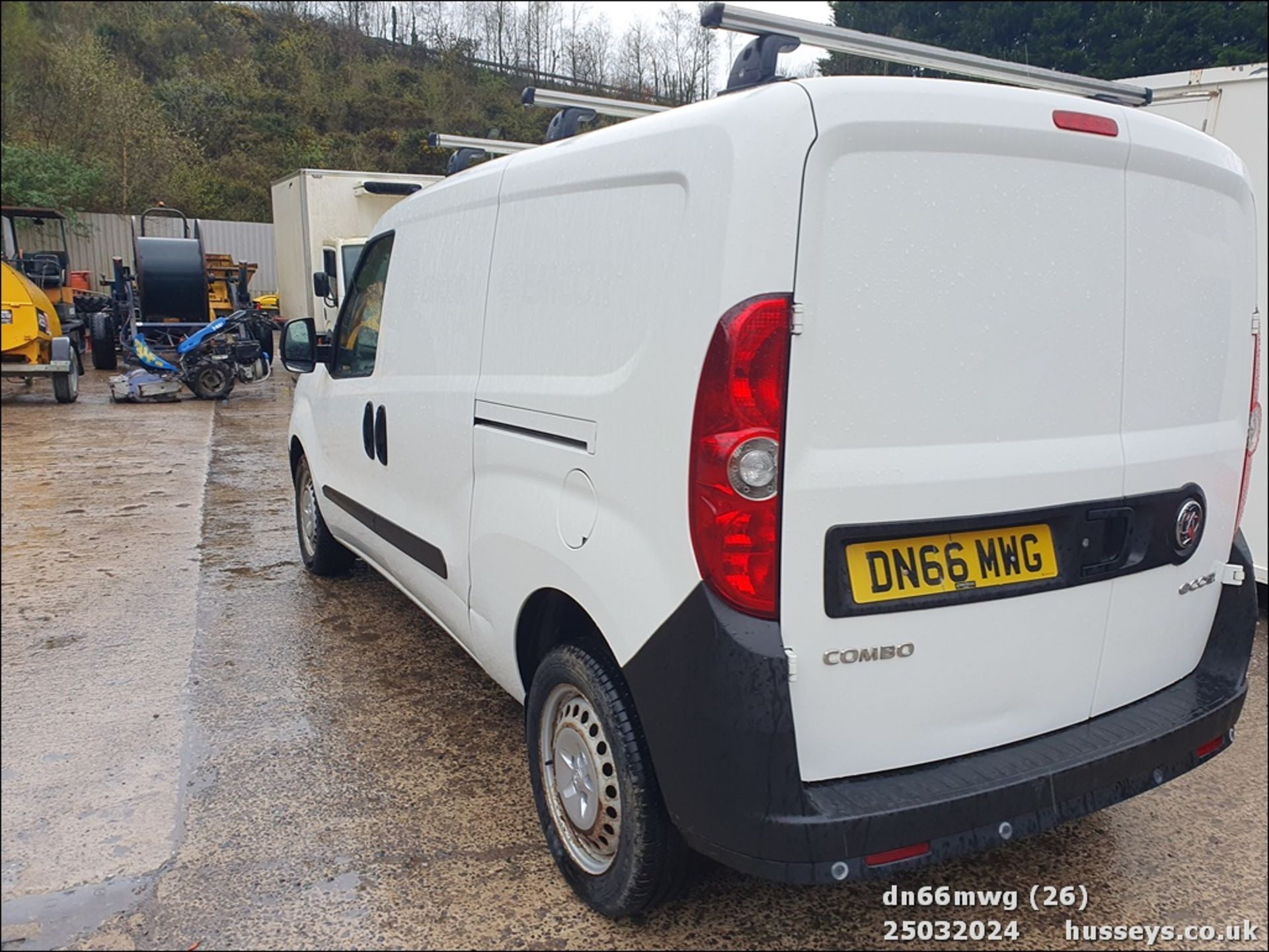 16/66 VAUXHALL COMBO 2300 CDTI ECOFLEX S - 1248cc 6dr Van (White, 85k) - Image 27 of 60