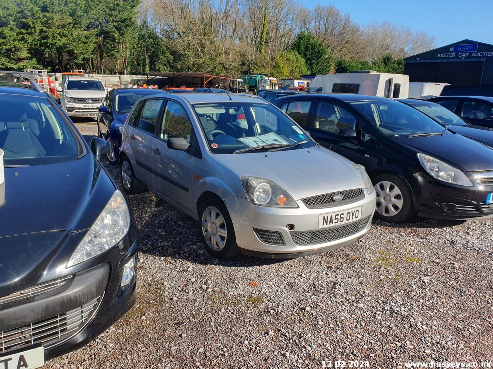 06/56 FORD FIESTA STYLE TDCI - 1399cc 5dr Hatchback (Silver) - Image 3 of 39