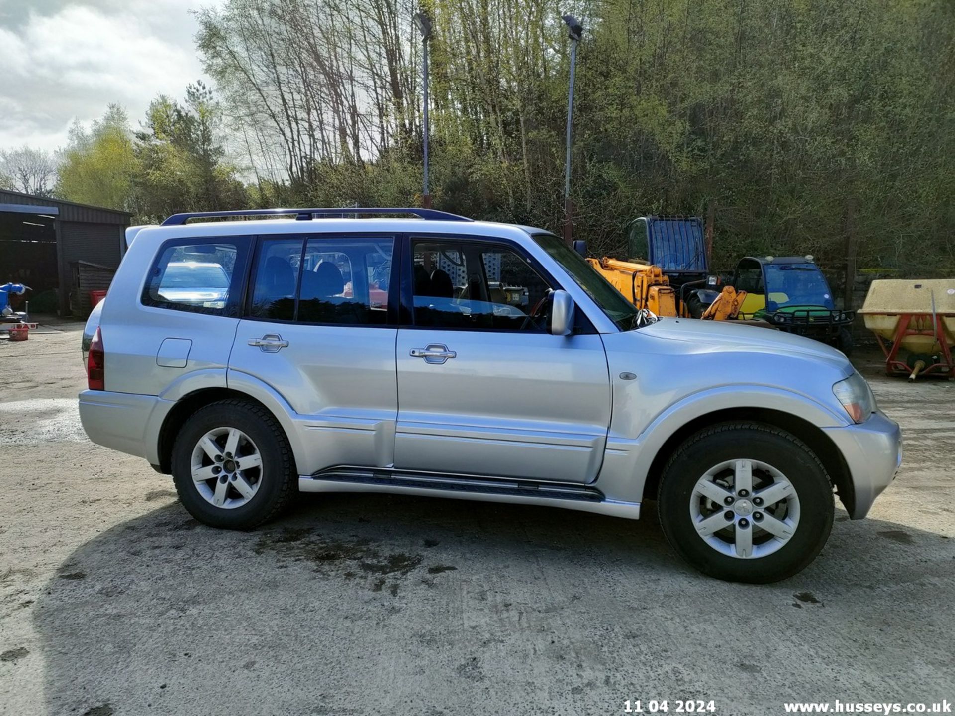 06/56 MITSUBISHI SHOGUN DI-D ELEG-CE LWB A - 3200cc 5dr Estate (Silver, 177k) - Bild 45 aus 67