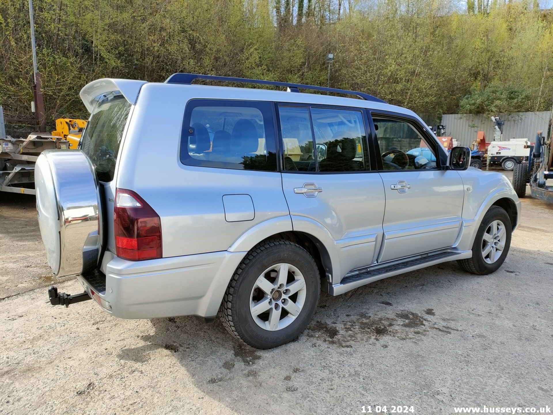 06/56 MITSUBISHI SHOGUN DI-D ELEG-CE LWB A - 3200cc 5dr Estate (Silver, 177k) - Image 42 of 67