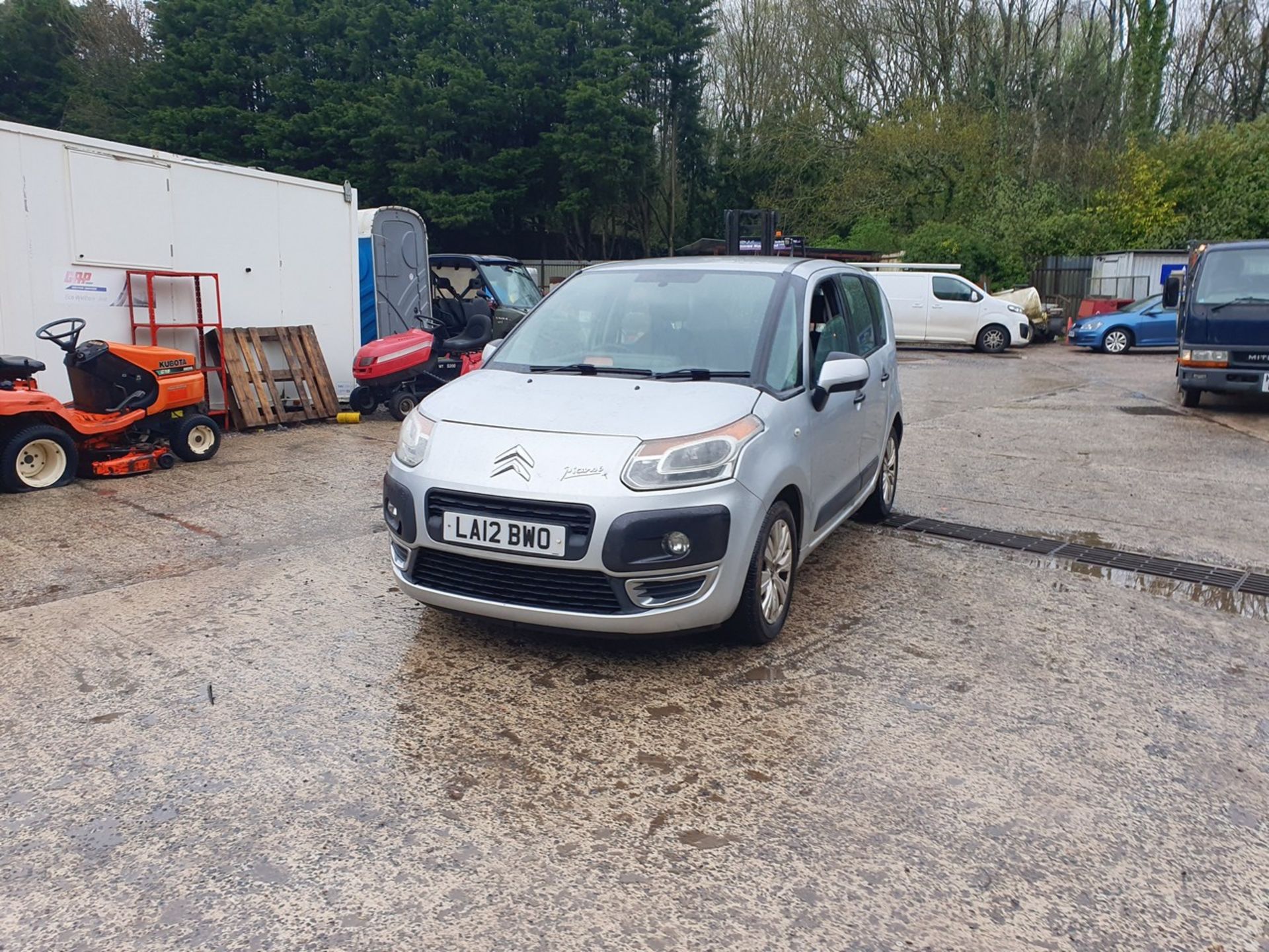 12/12 CITROEN C3 PICASSO VTR+ HDI - 1560cc 5dr MPV (Silver) - Image 3 of 61