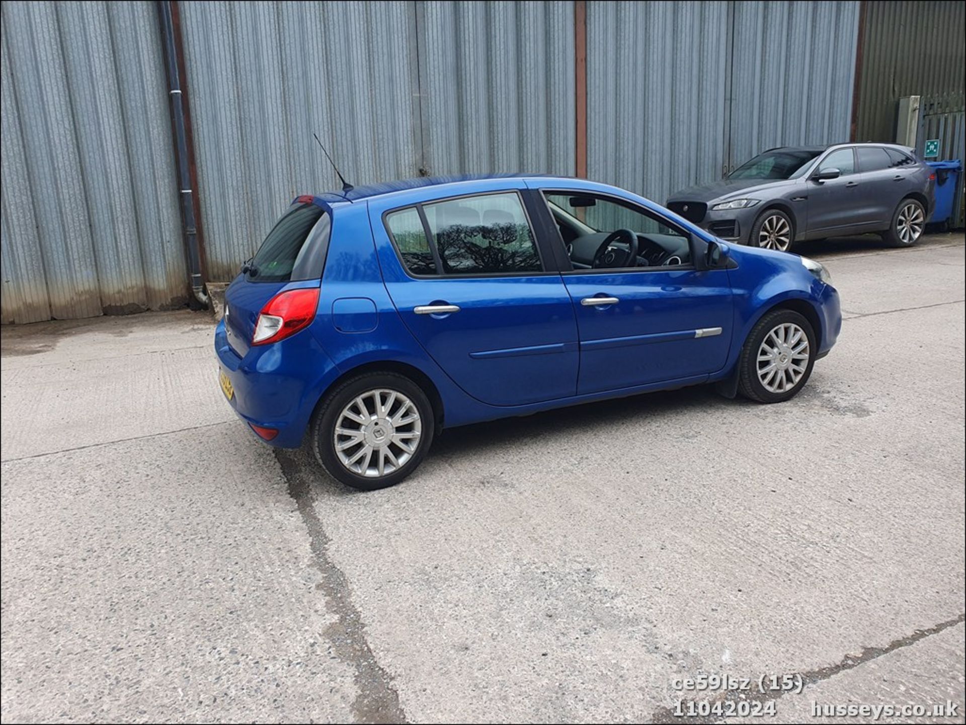 09/59 RENAULT CLIO DYNAMIQUE DCI - 1461cc 5dr Hatchback (Blue, 126k) - Image 16 of 47