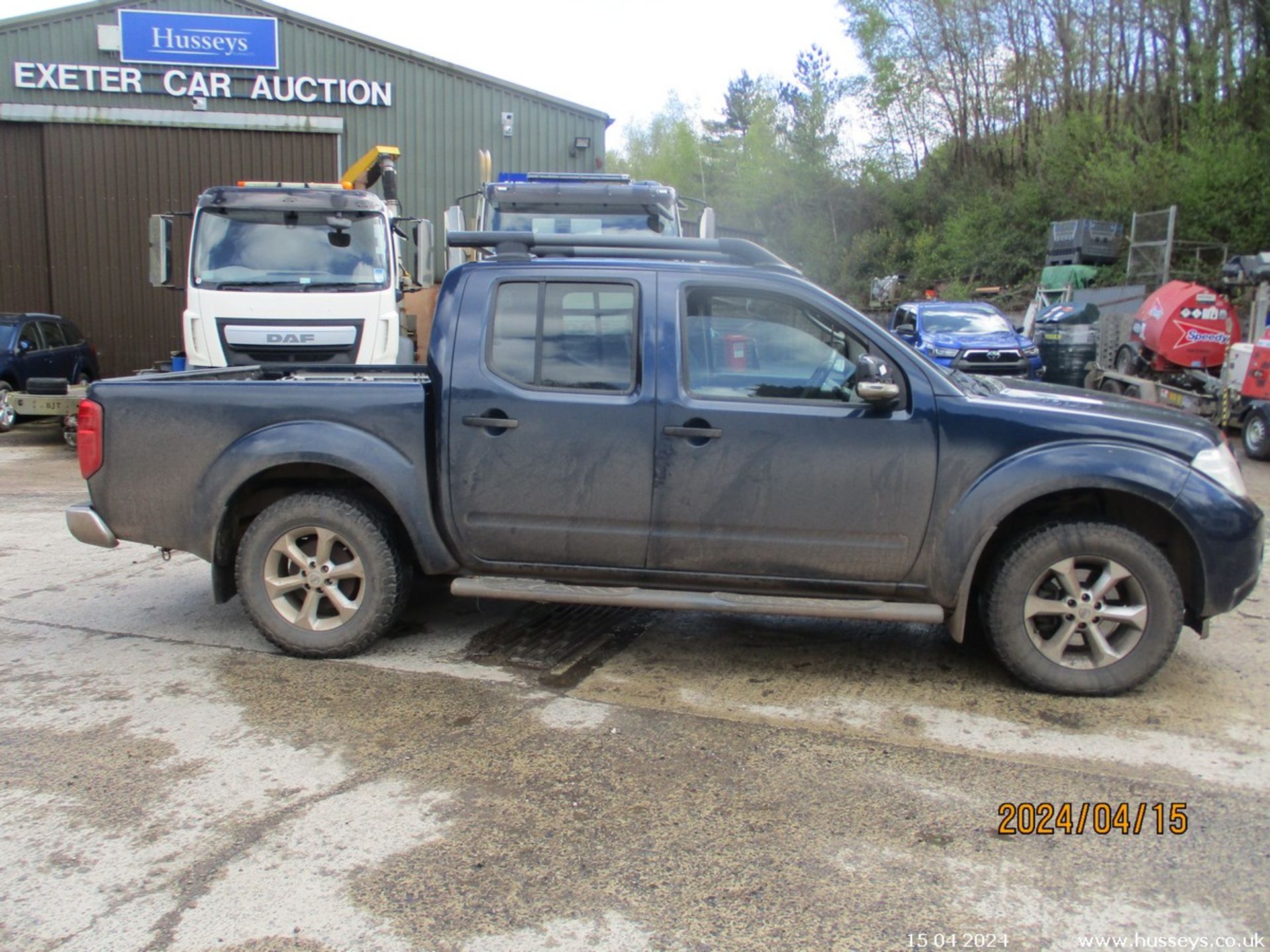 13/13 NISSAN NAVARA TEKNA DCI AUTO - 2488cc 4x4 (Blue) - Image 3 of 23